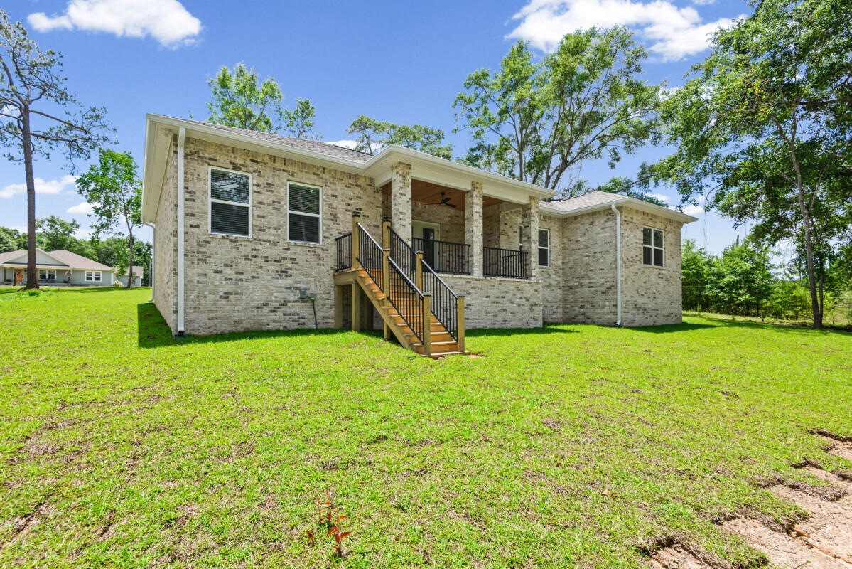 699 Pinewood Drive