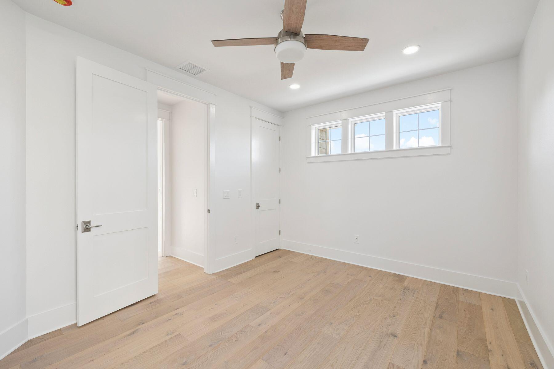 EAGLE BAY - Residential