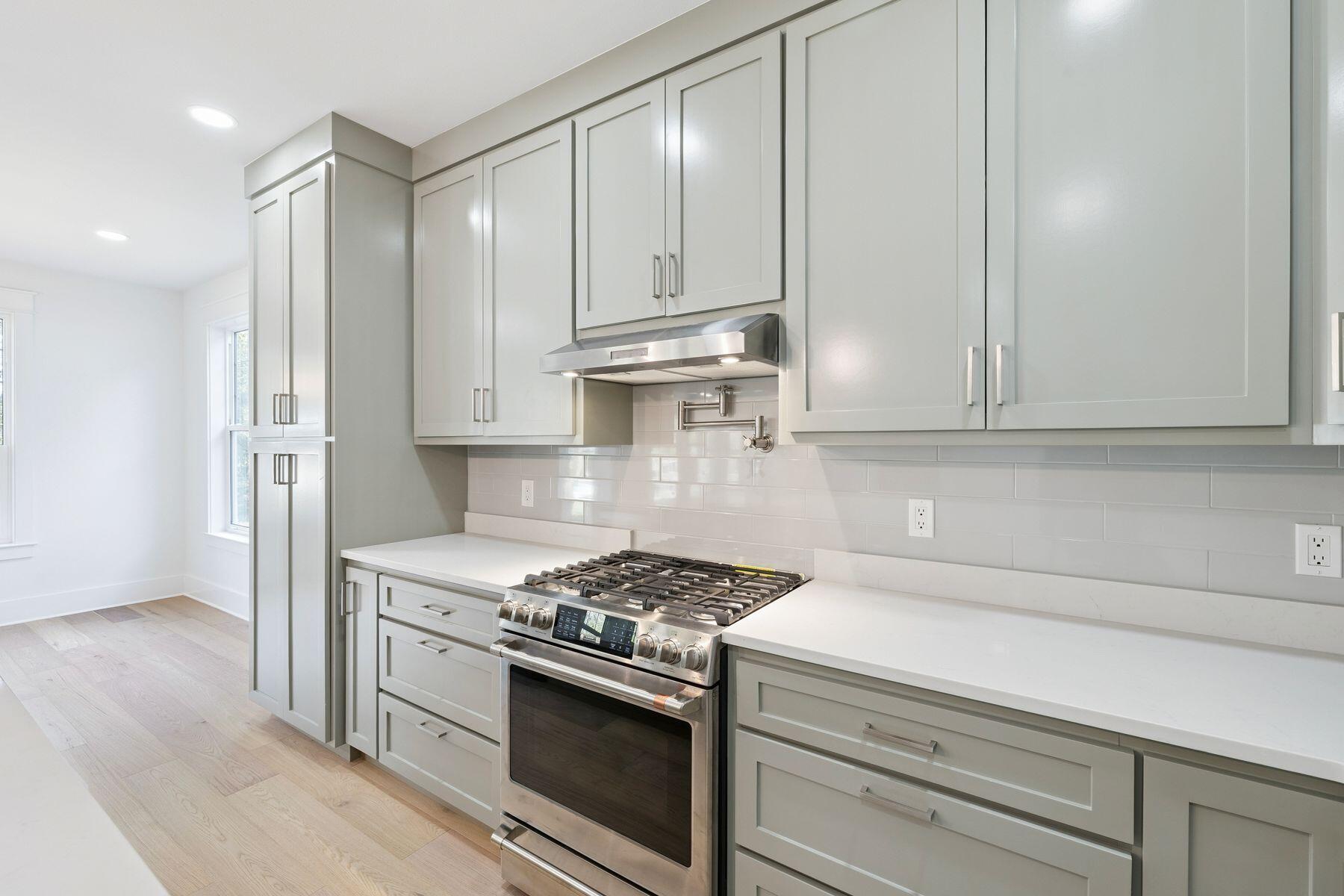 EAGLE BAY - Residential