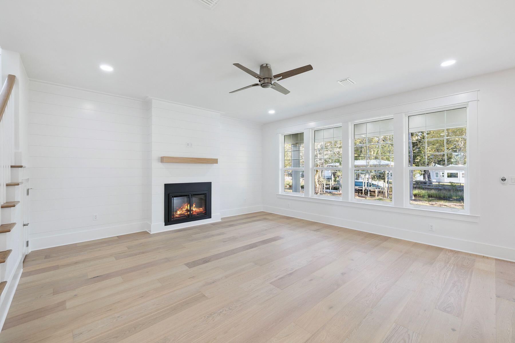 EAGLE BAY - Residential