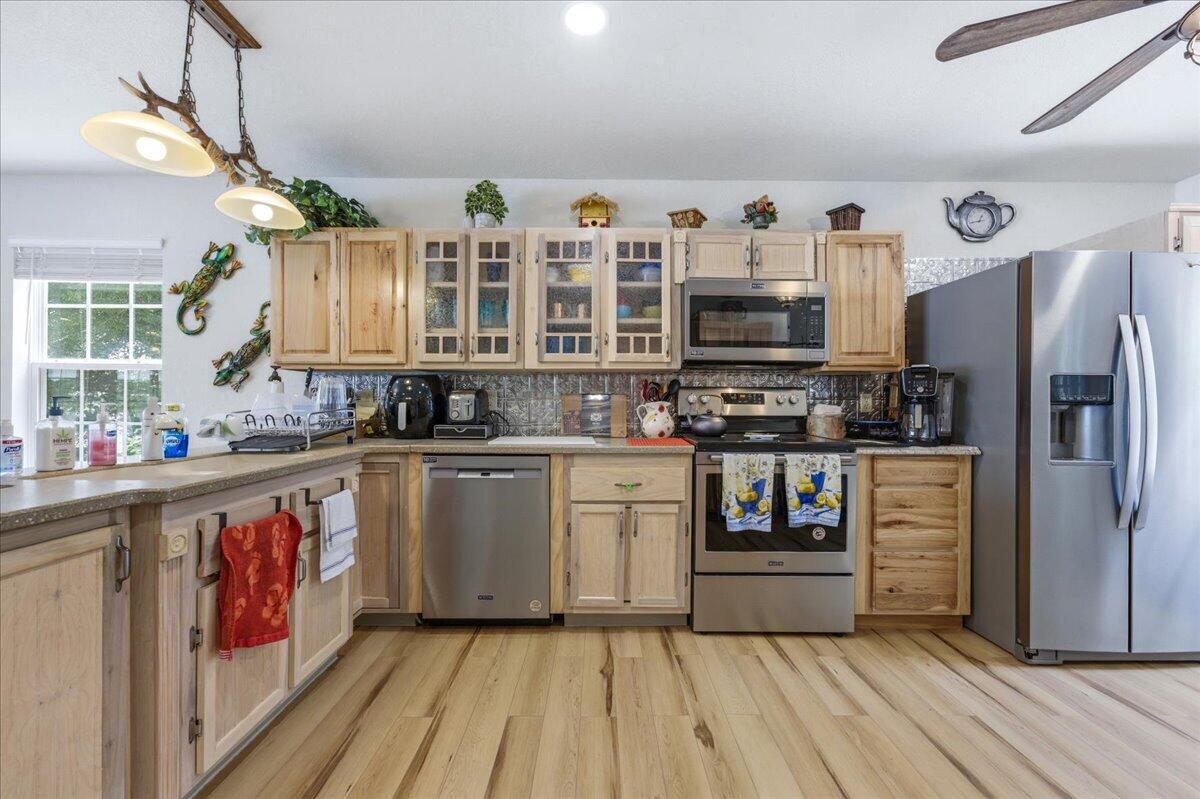 KING LAKE ESTATES - Residential