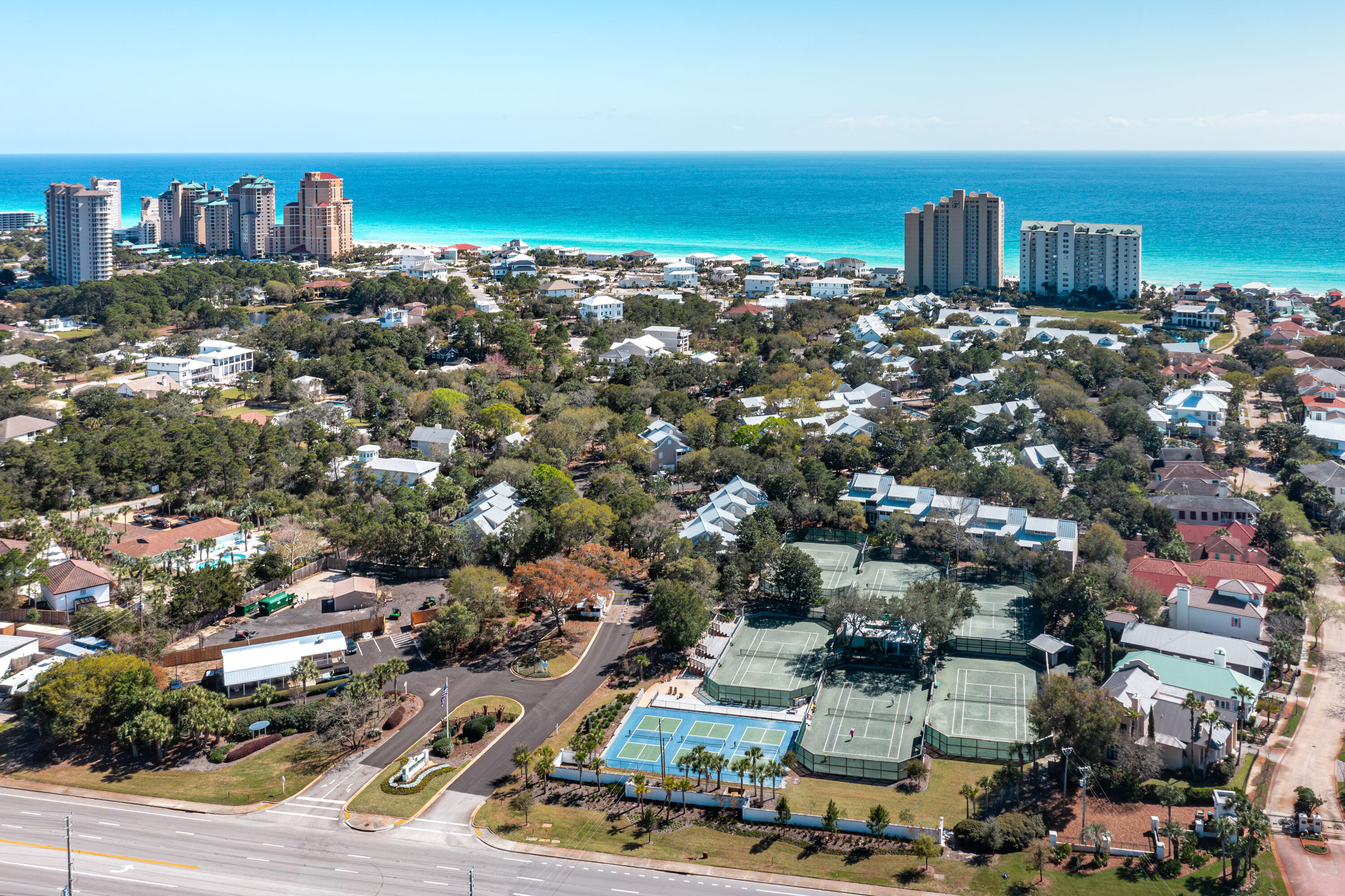 HIDDEN DUNES GULFSIDE 1 - Residential
