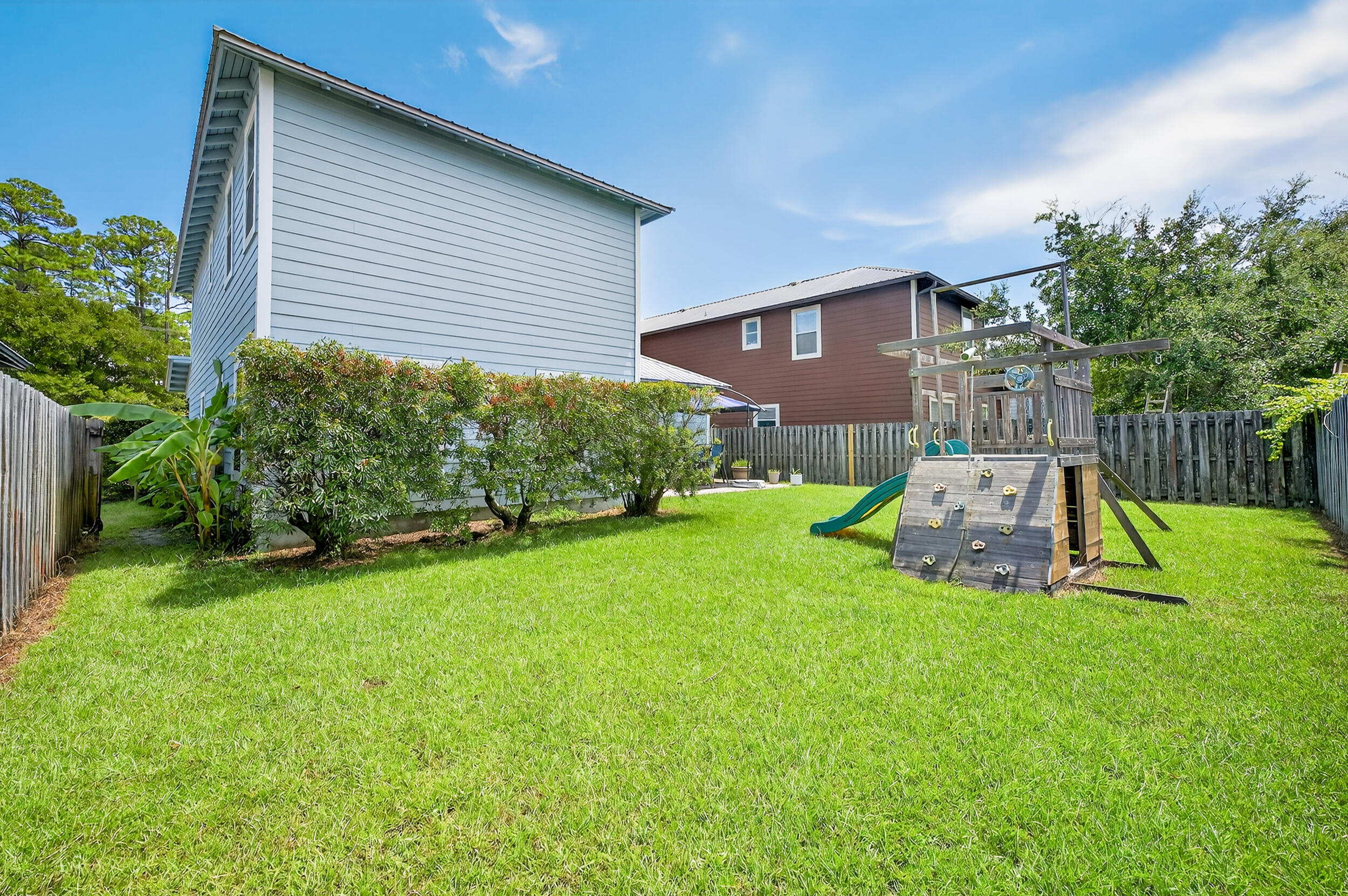 EAGLE BAY - Residential