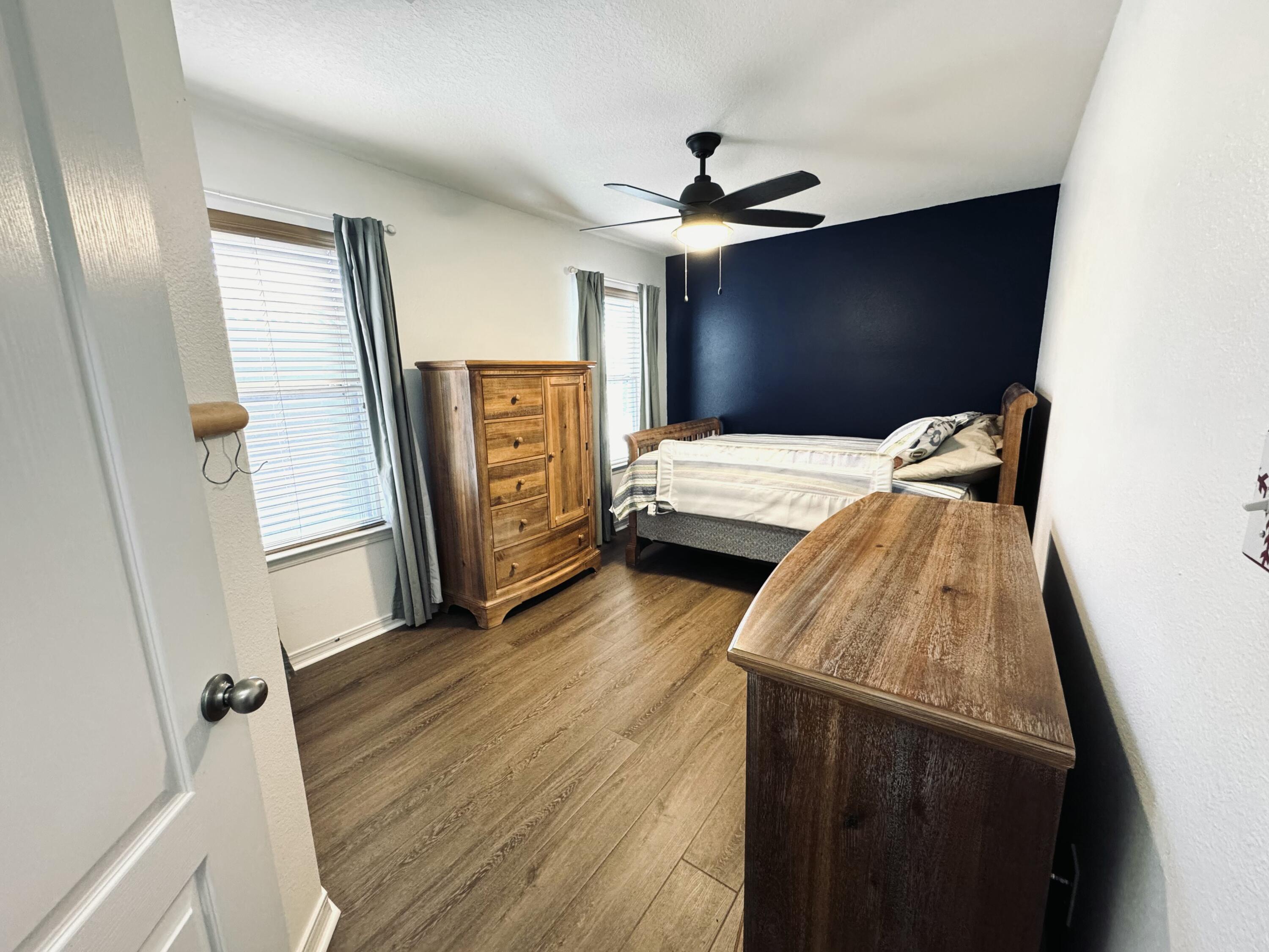 EAGLE BAY - Residential