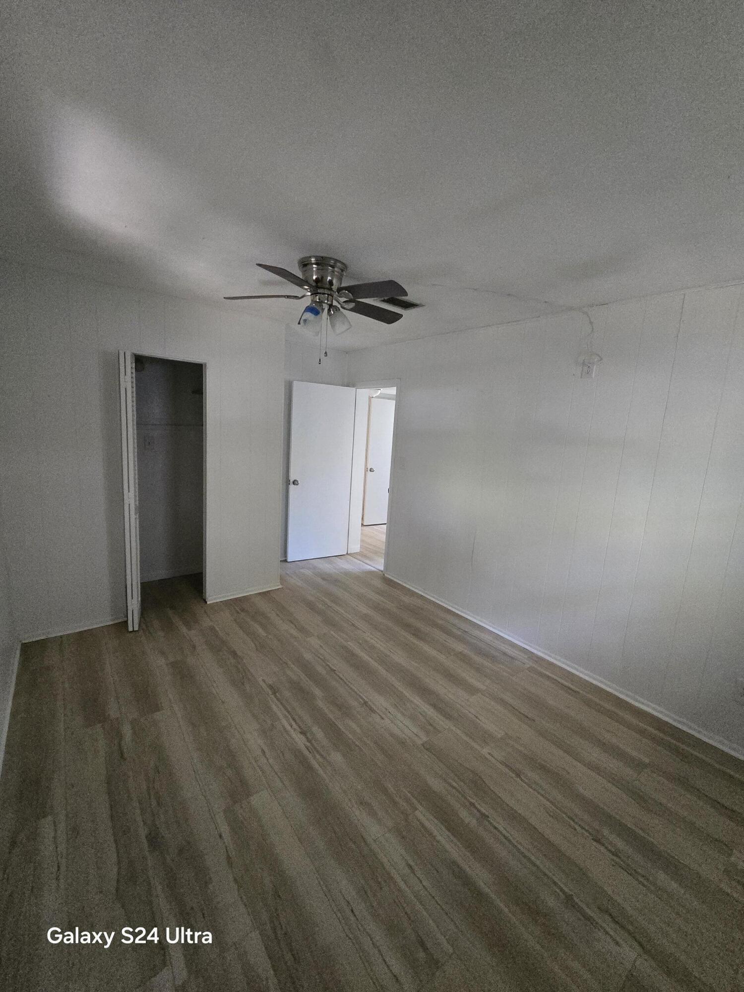 PARK PLACE 3RD ADDN LOT 8 BLK 8 - Residential Lease