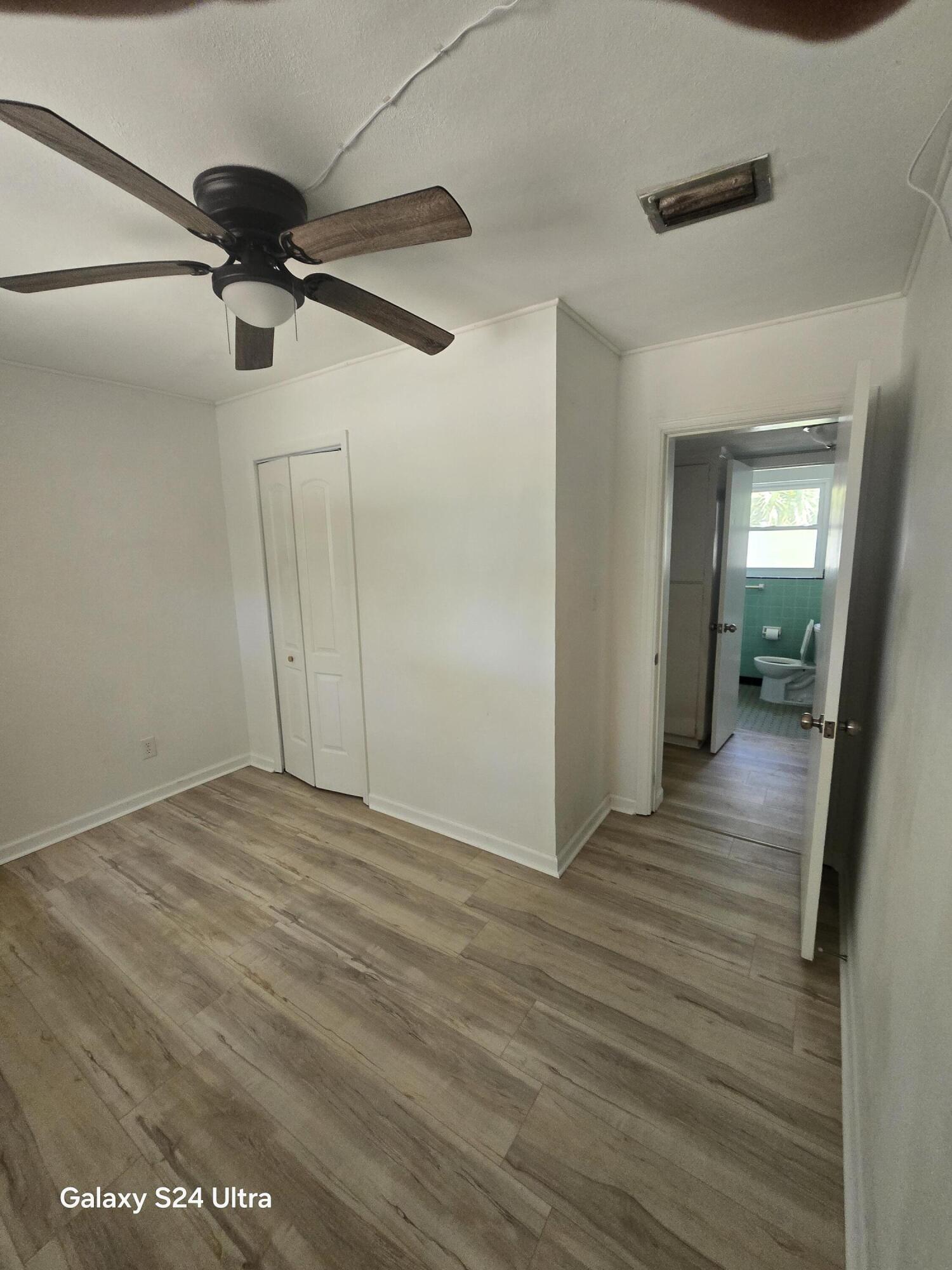 PARK PLACE 3RD ADDN LOT 8 BLK 8 - Residential Lease