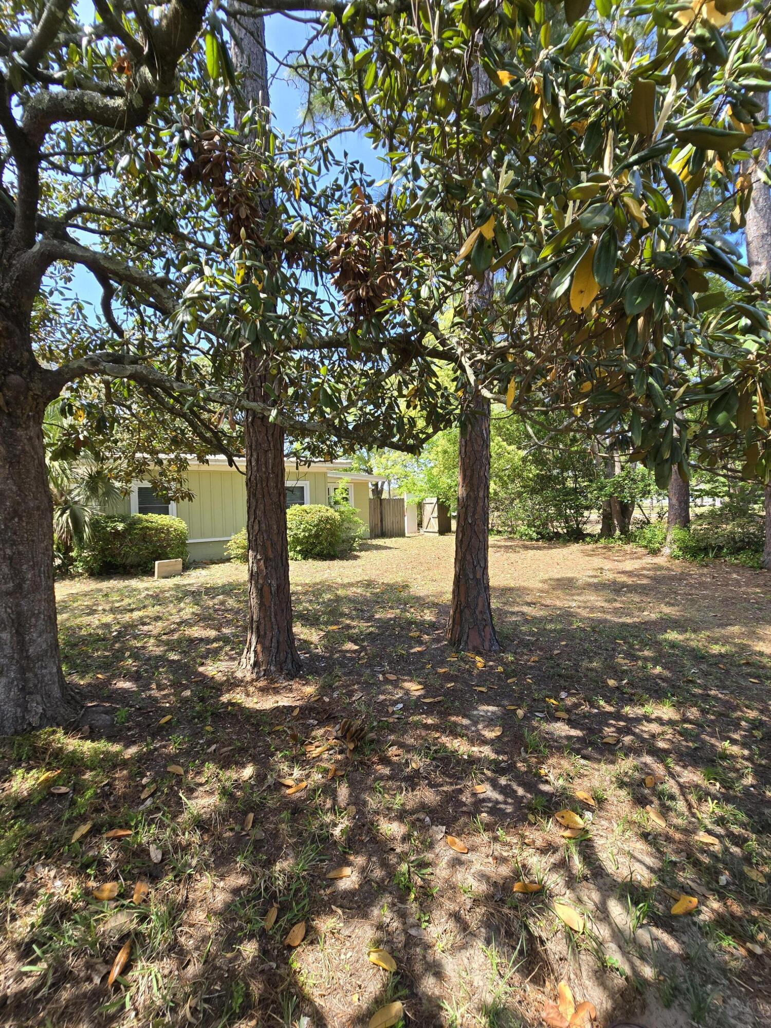 PARK PLACE 3RD ADDN LOT 8 BLK 8 - Residential Lease