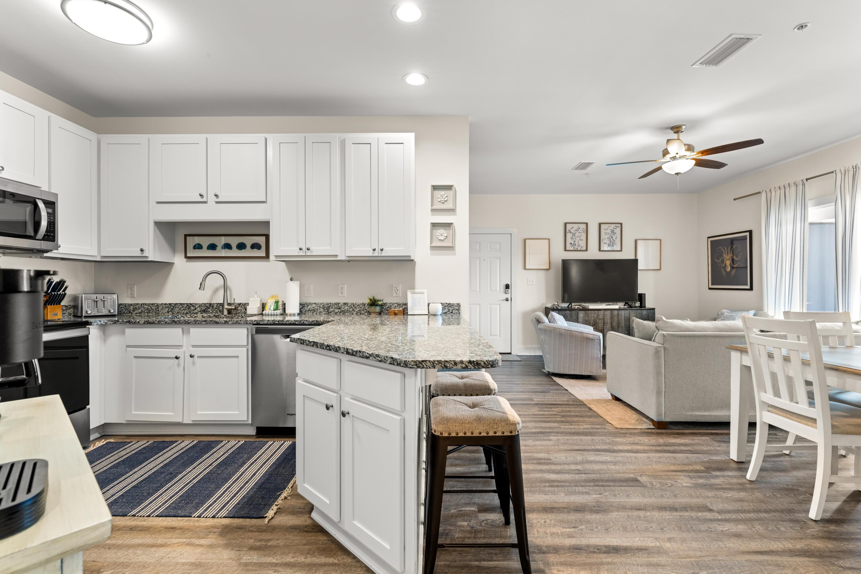 HIDDEN LAKE Condominium - Residential