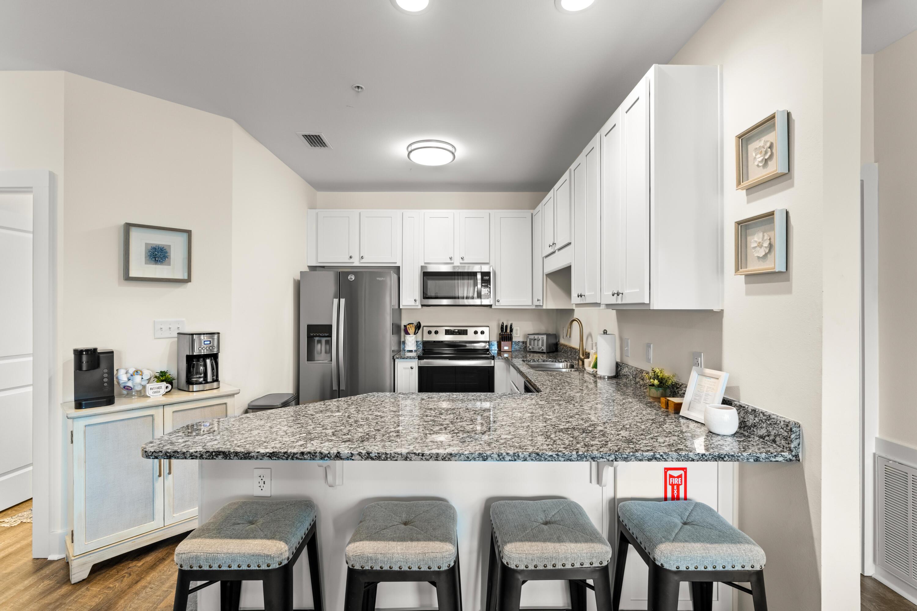 HIDDEN LAKE Condominium - Residential