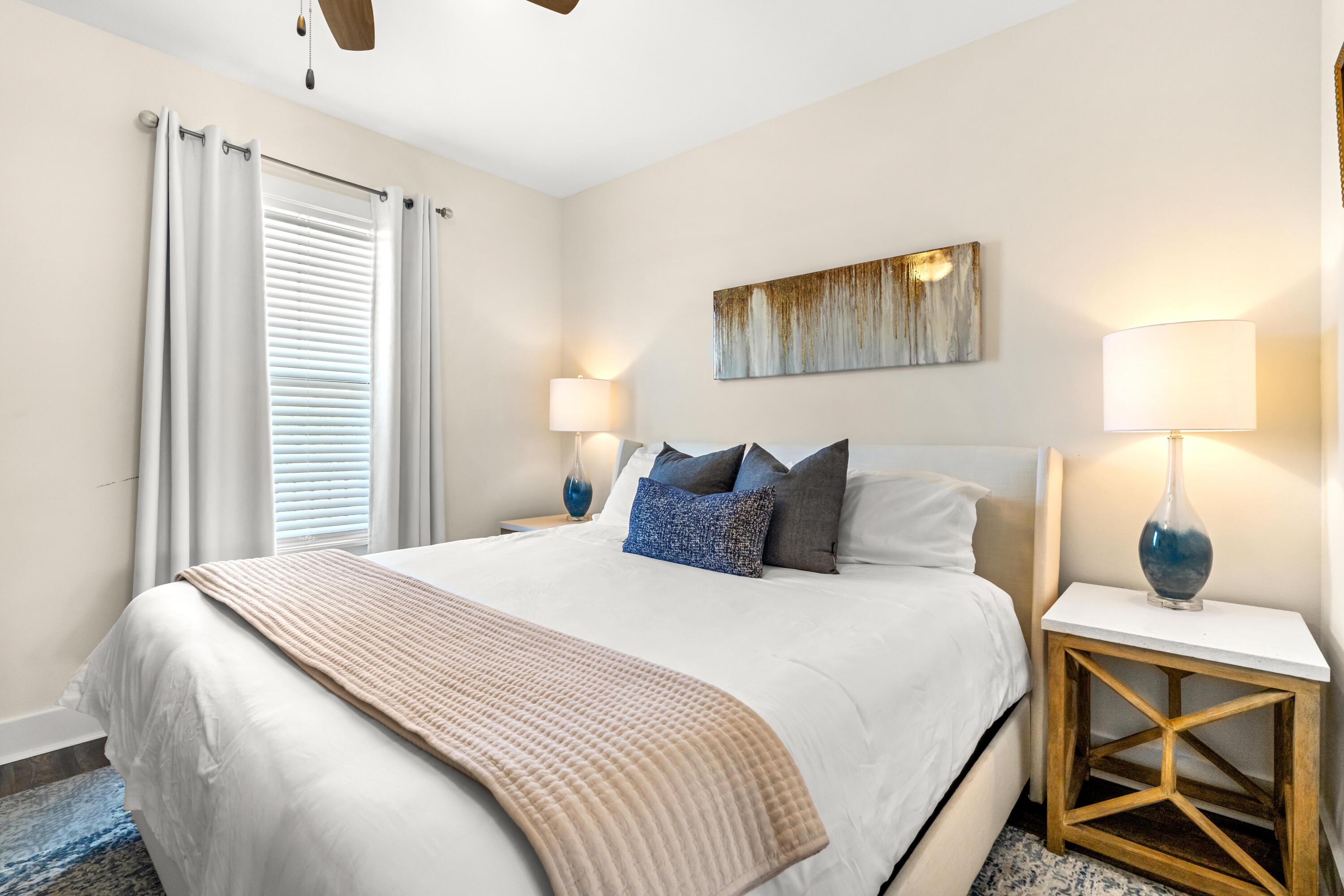 HIDDEN LAKE Condominium - Residential