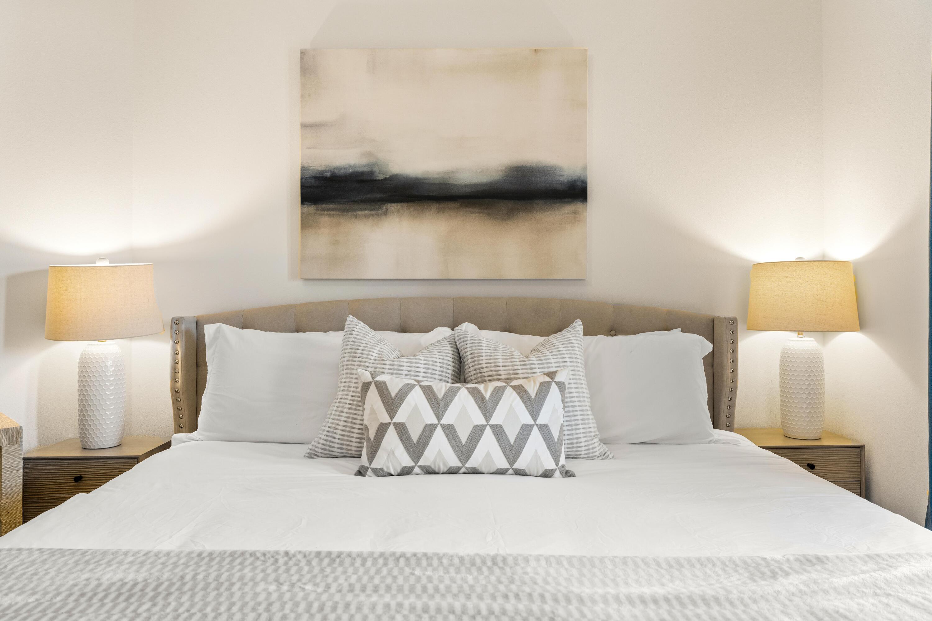 HIDDEN LAKE Condominium - Residential