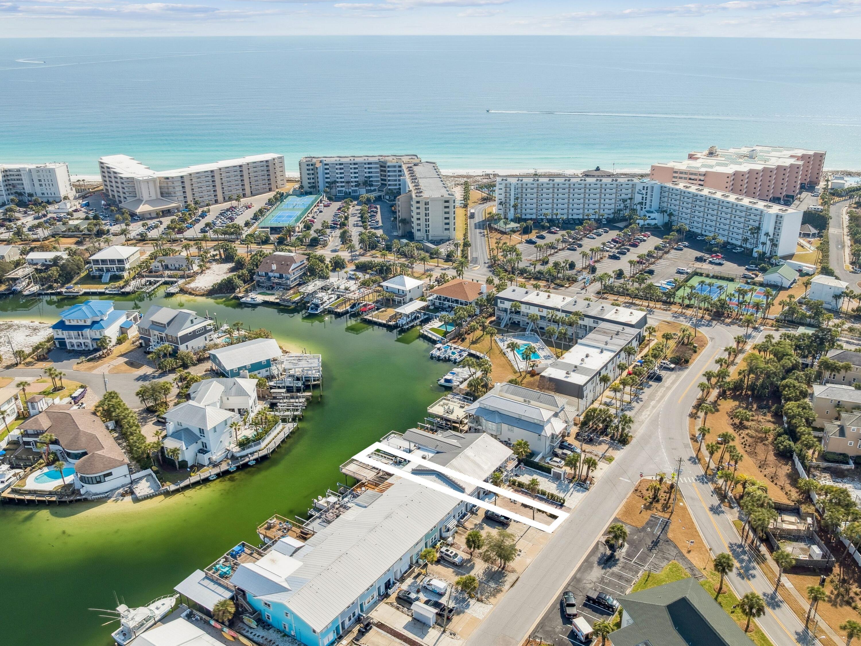 HOLIDAY ISLE - Residential