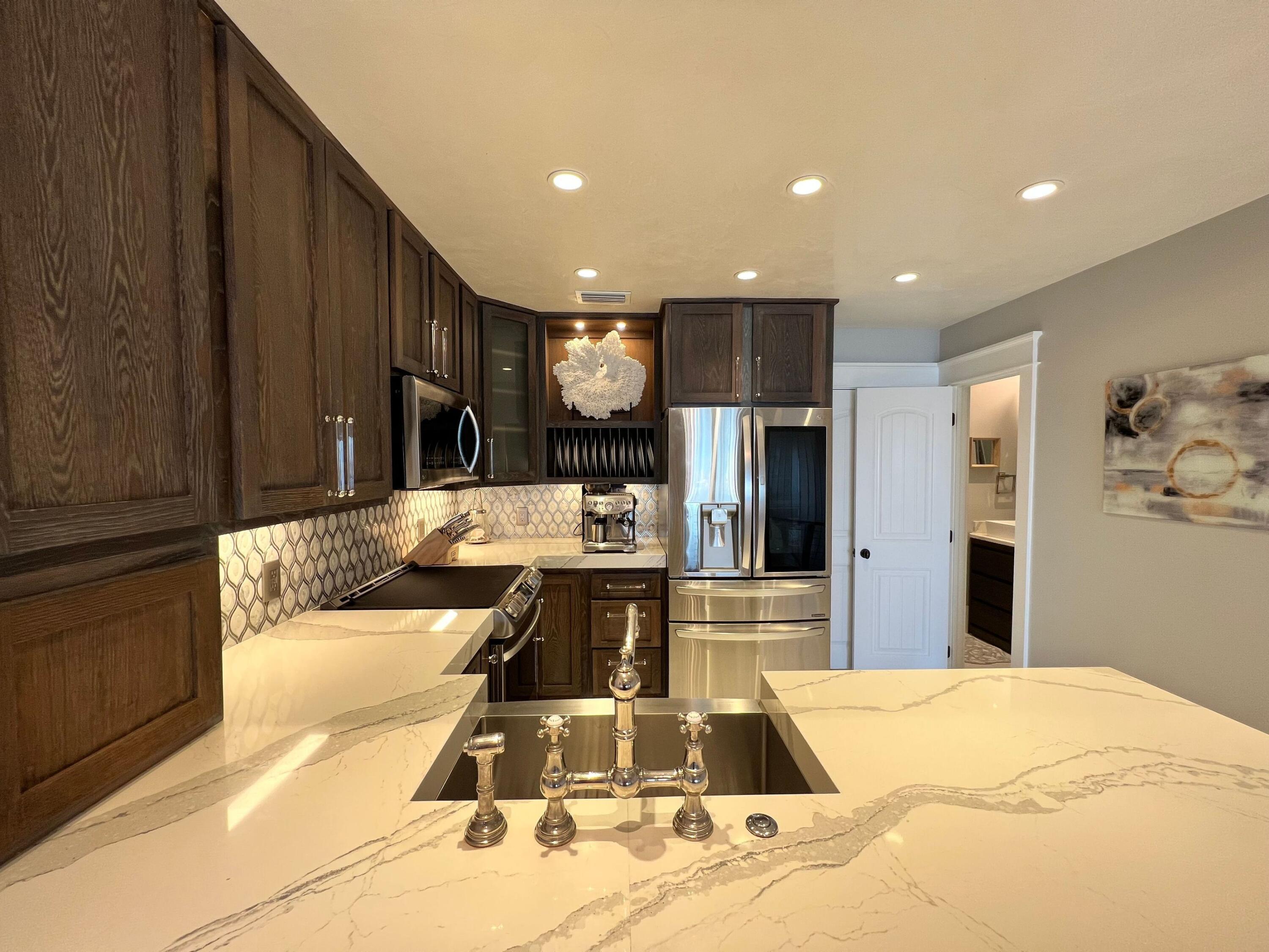 HOLIDAY ISLE - Residential