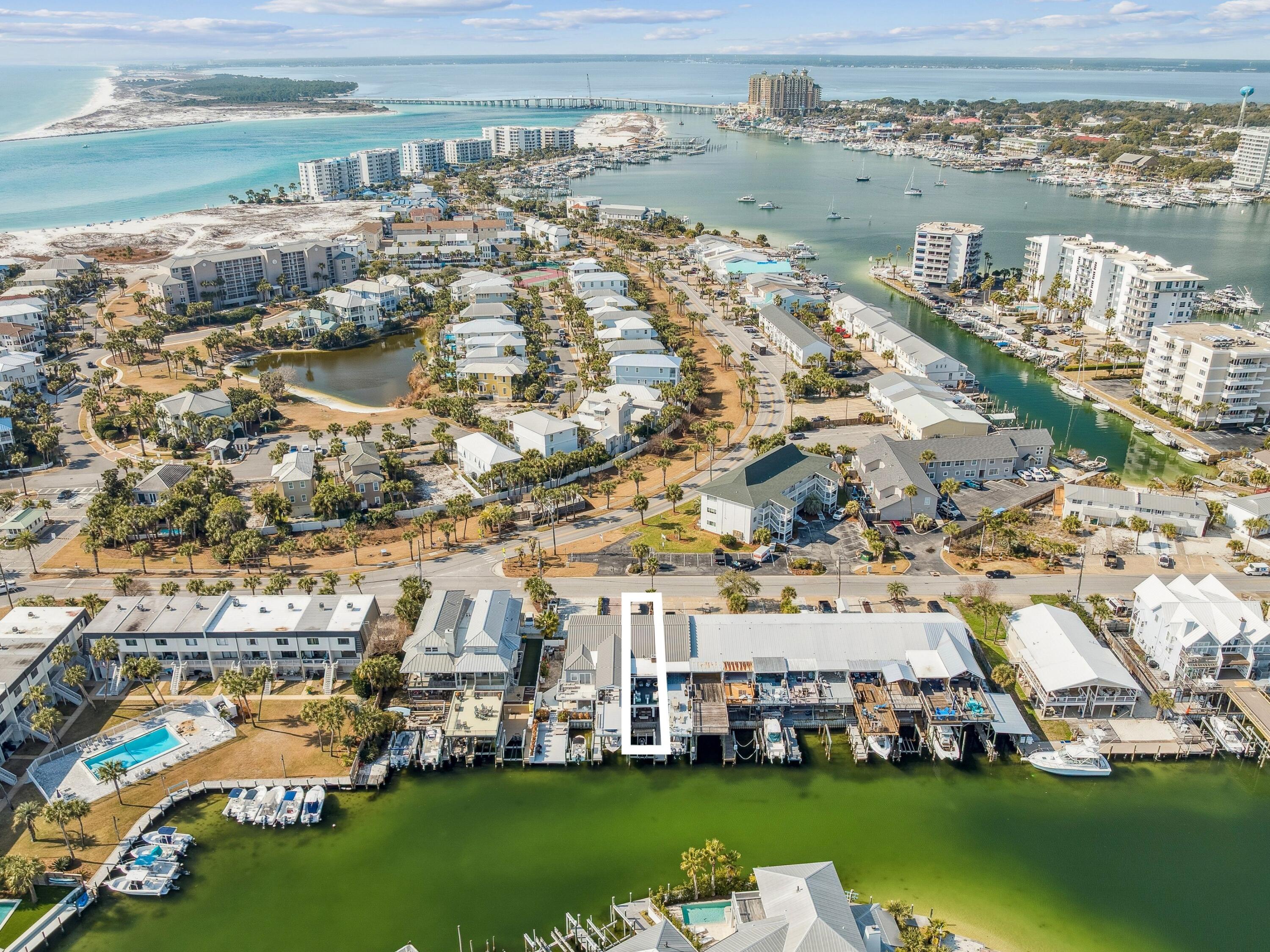 HOLIDAY ISLE - Residential