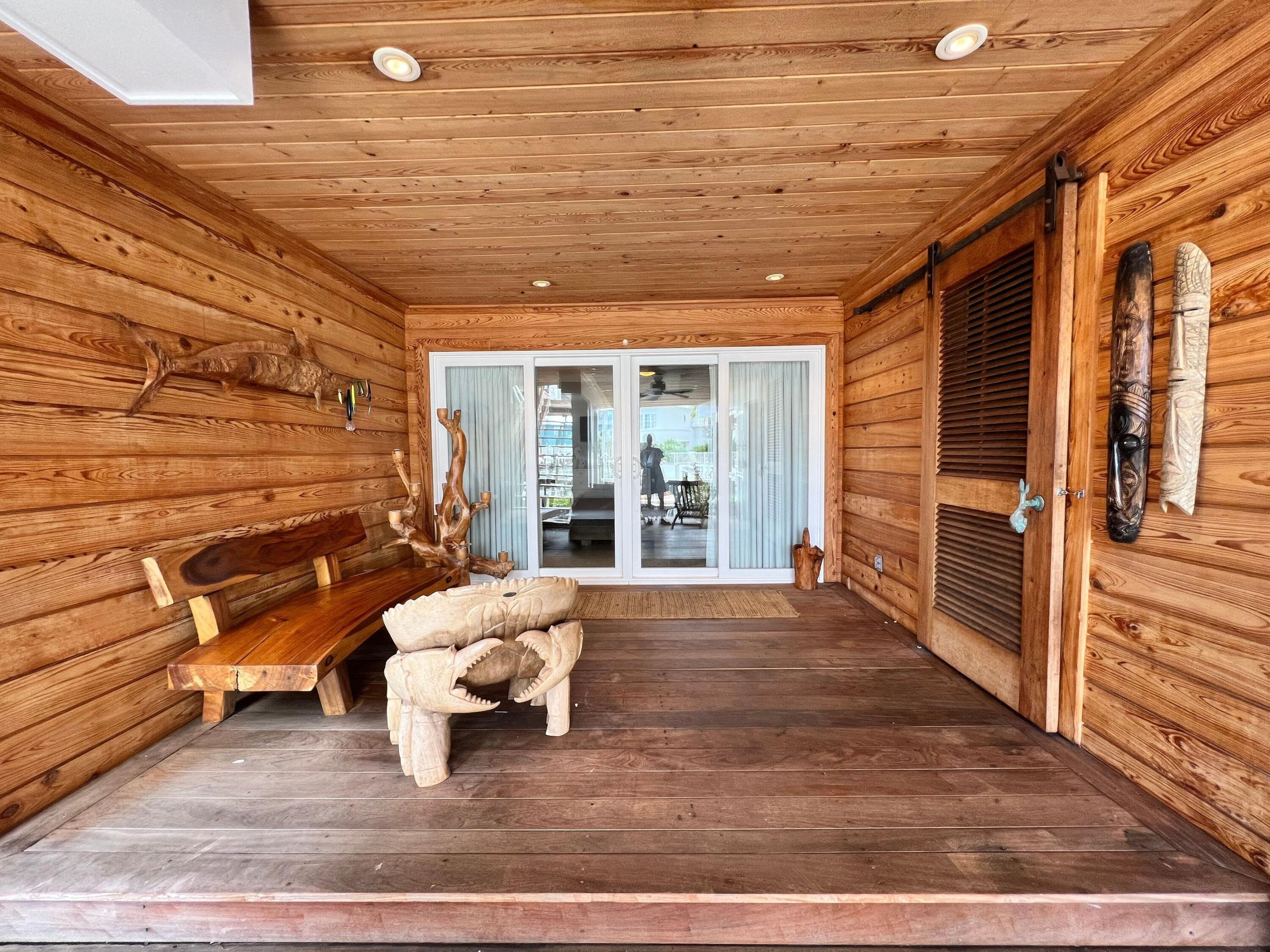 HOLIDAY ISLE - Residential