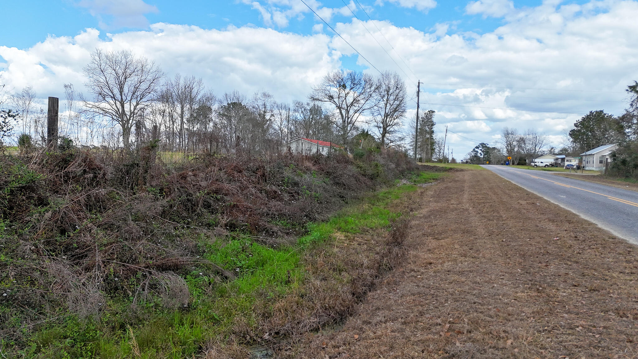 METES & BOUNDS - Land