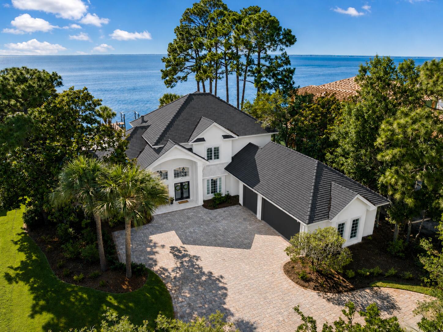 3217 Bay Estates Circle