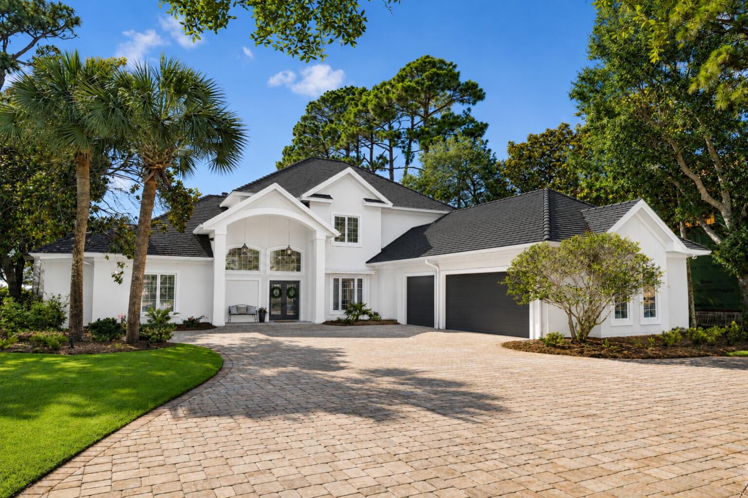 3217 Bay Estates Circle