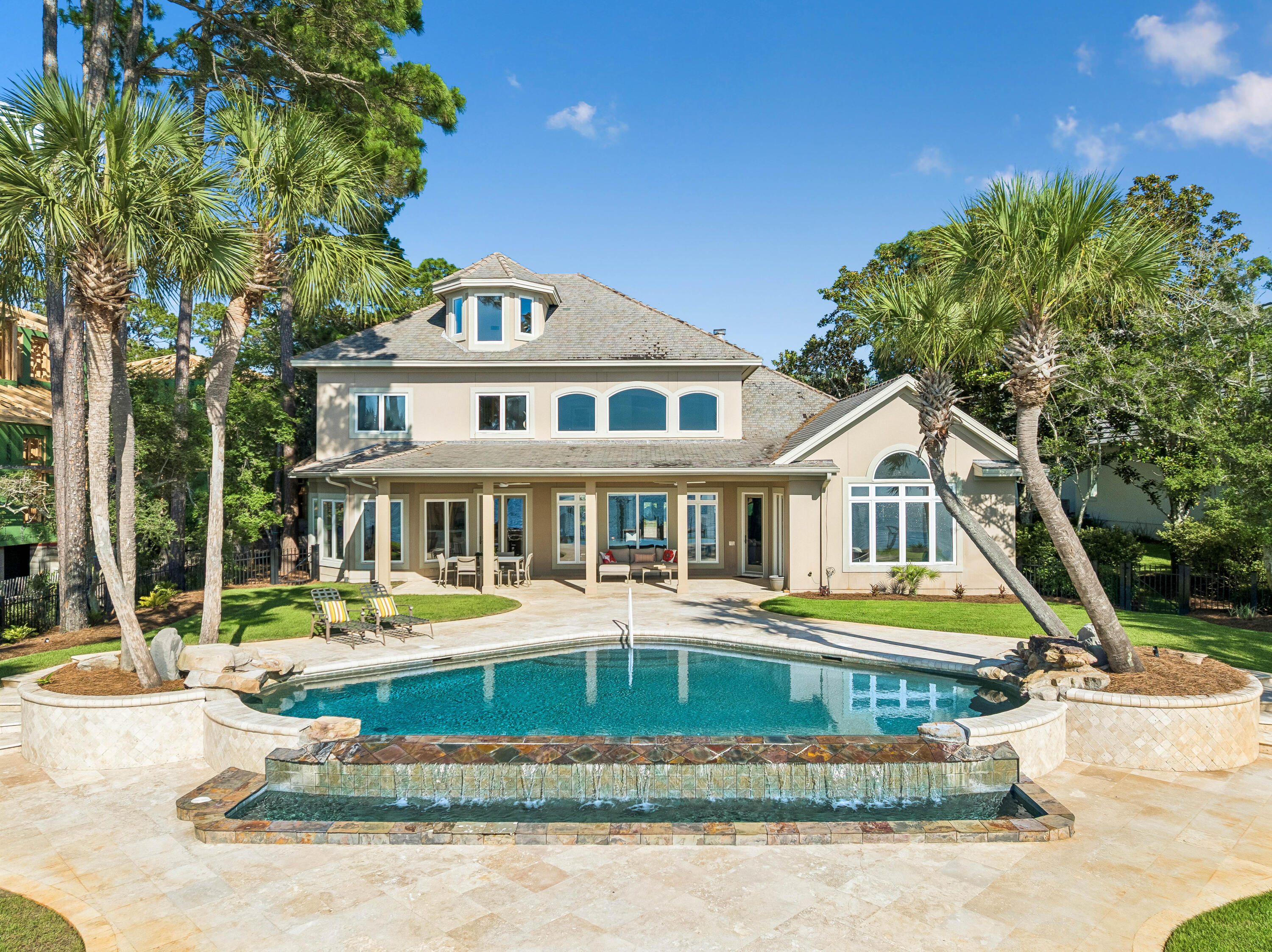3217 Bay Estates Circle