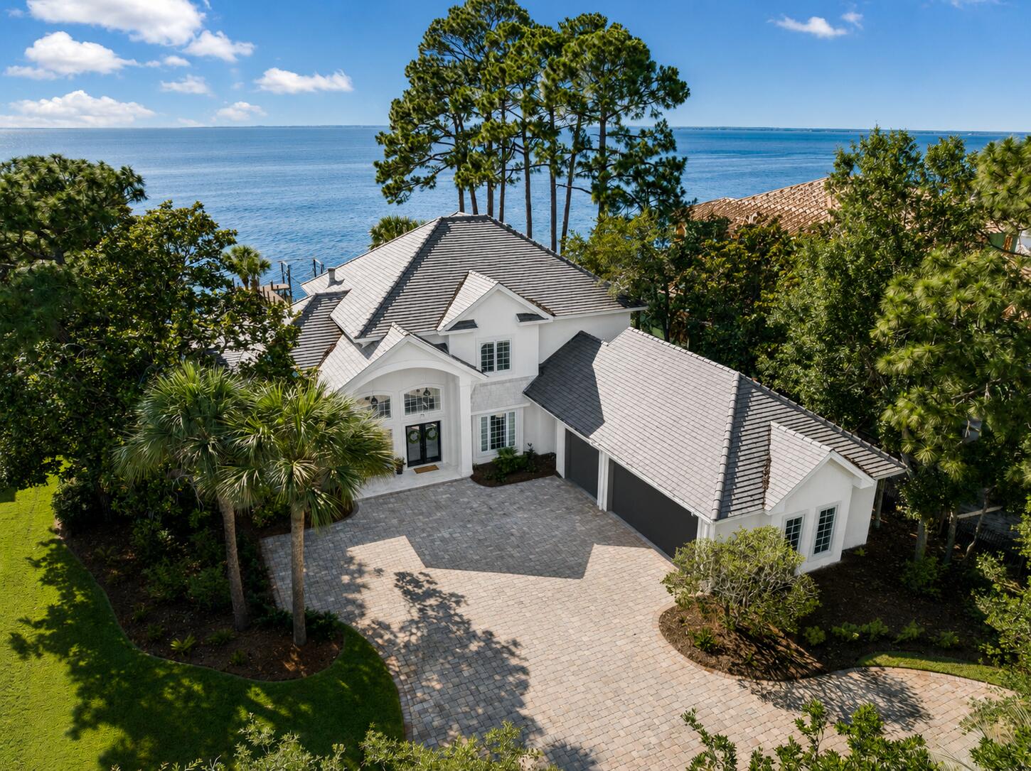 3217 Bay Estates Circle