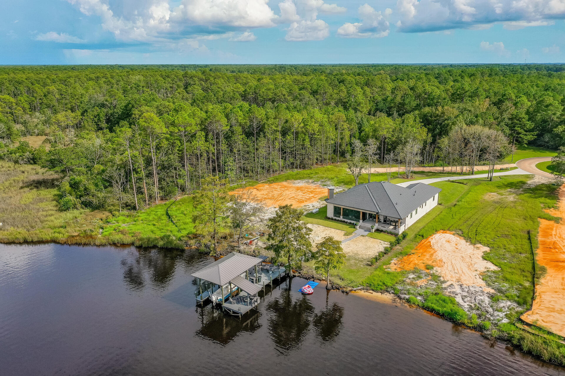 LAGRANGE COVE - Residential