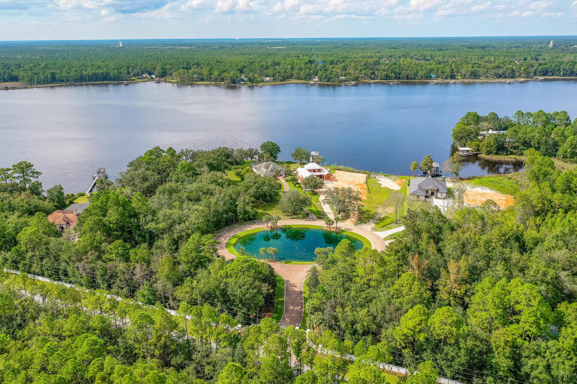 LAGRANGE COVE - Residential