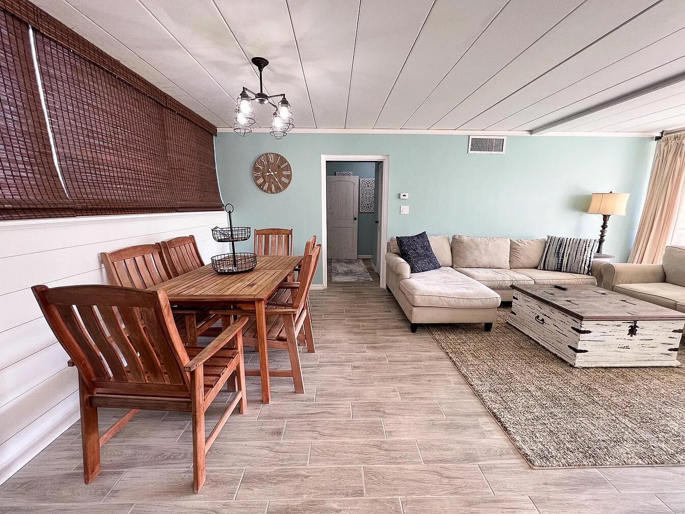 SEA PALM CONDO - Residential