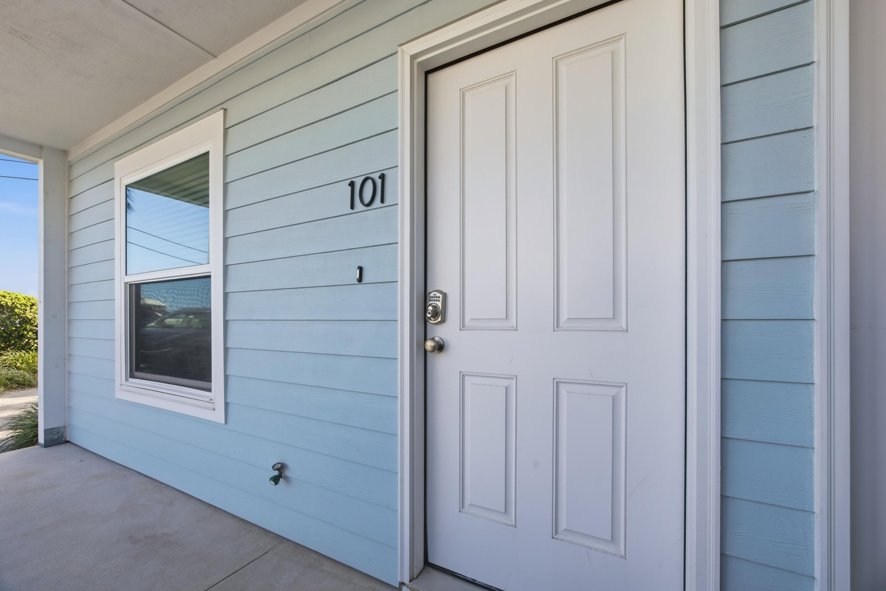 SUMMERSPELL CONDO - Residential