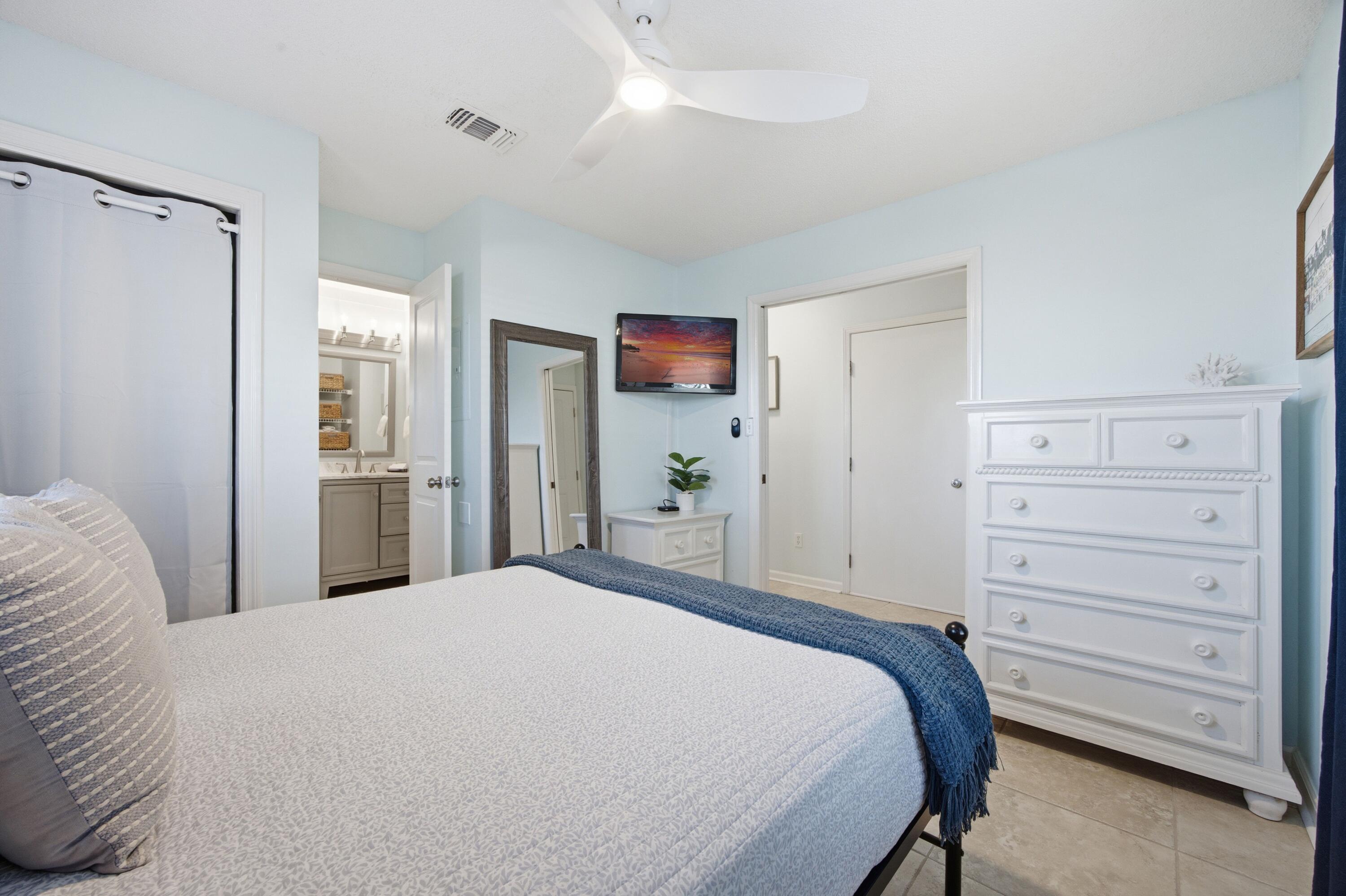 SUMMERSPELL CONDO - Residential