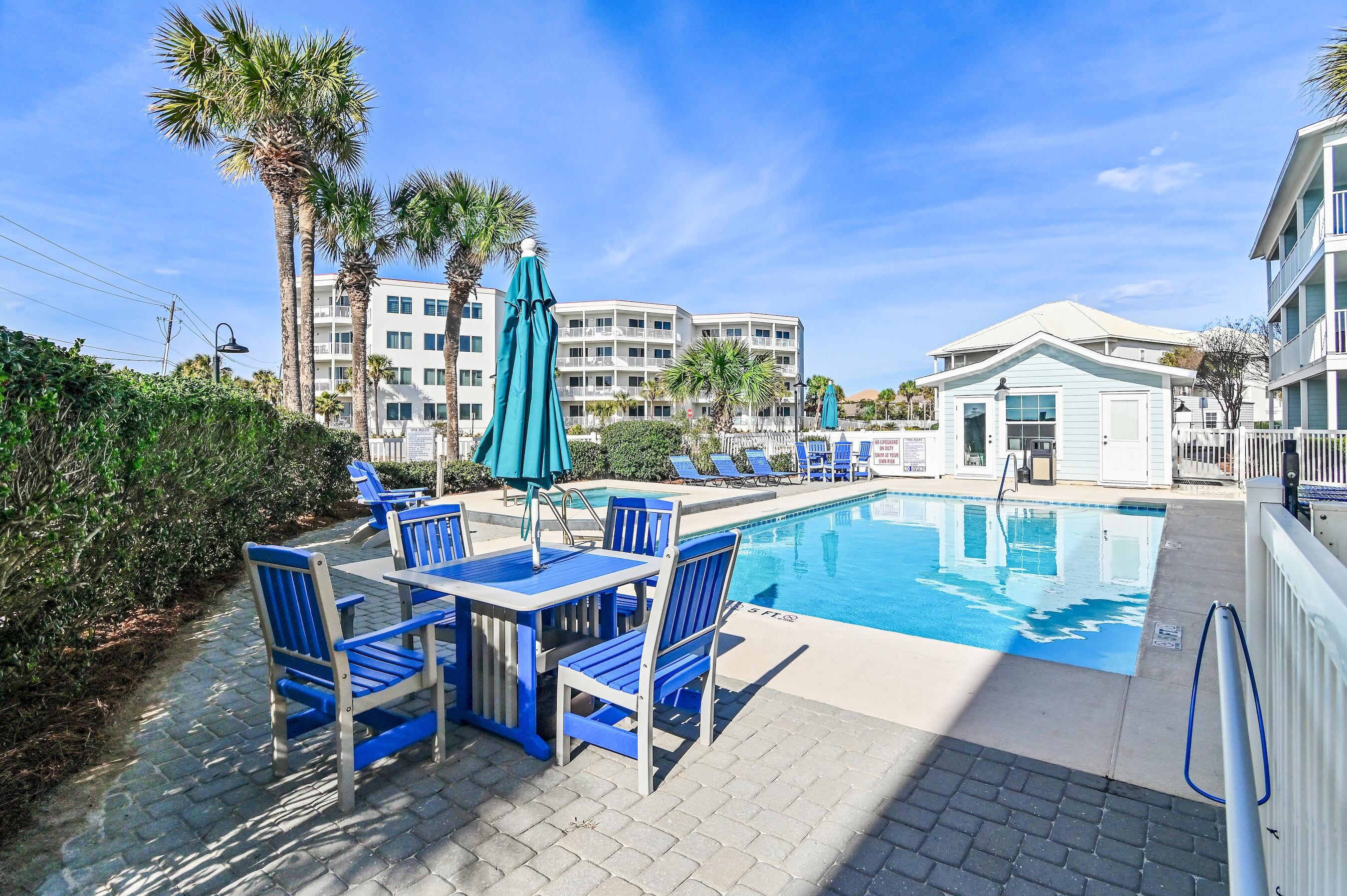 SUMMERSPELL CONDO - Residential