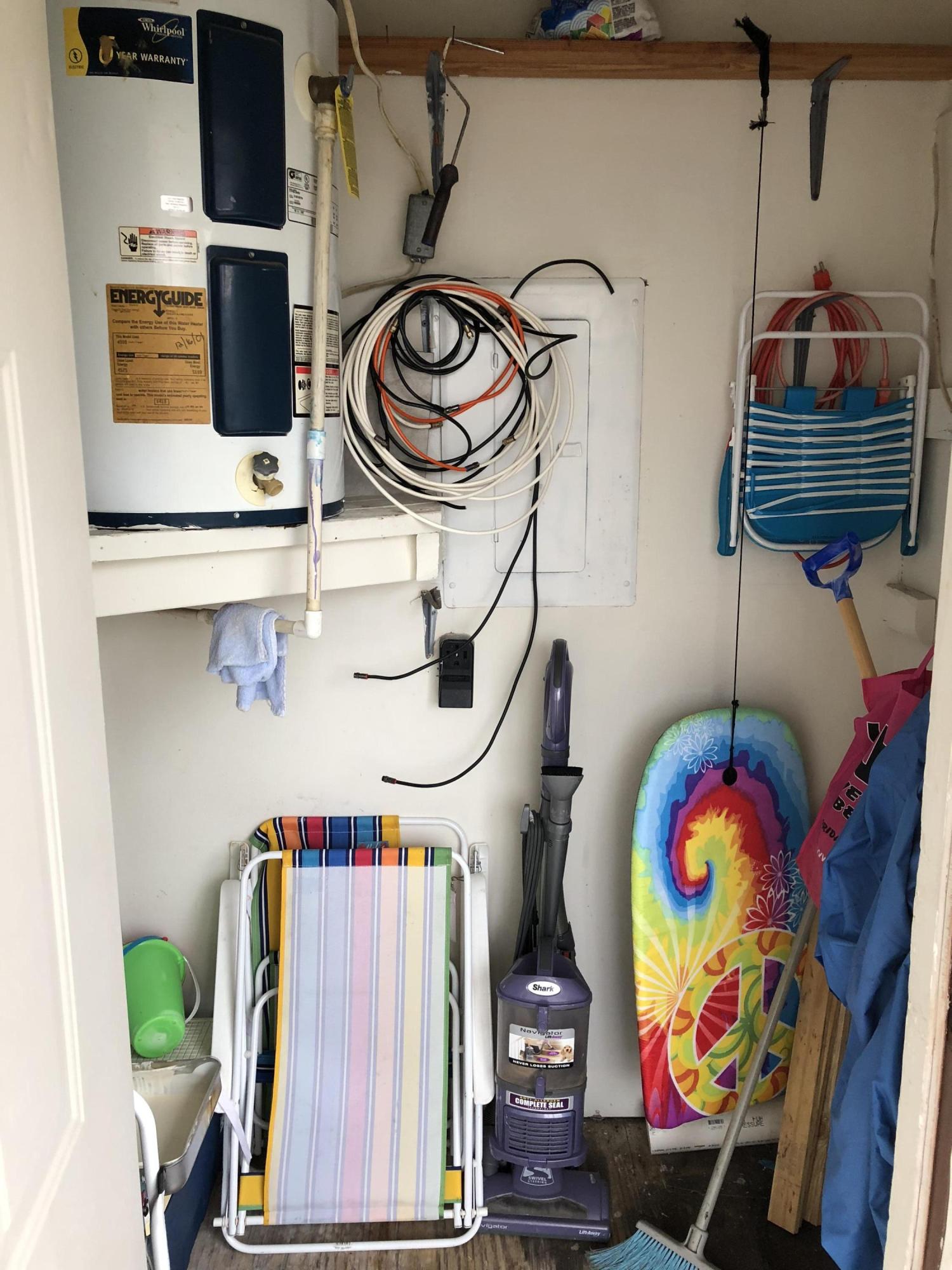 COUNTRY CLUB VILLAS - Residential