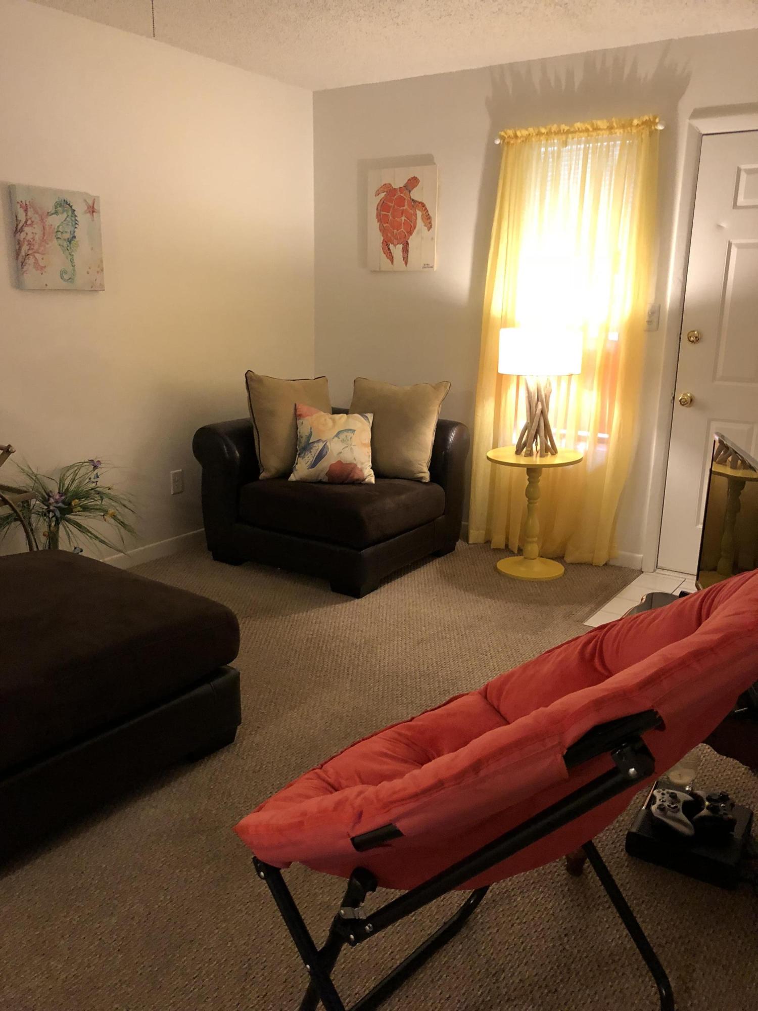 COUNTRY CLUB VILLAS - Residential