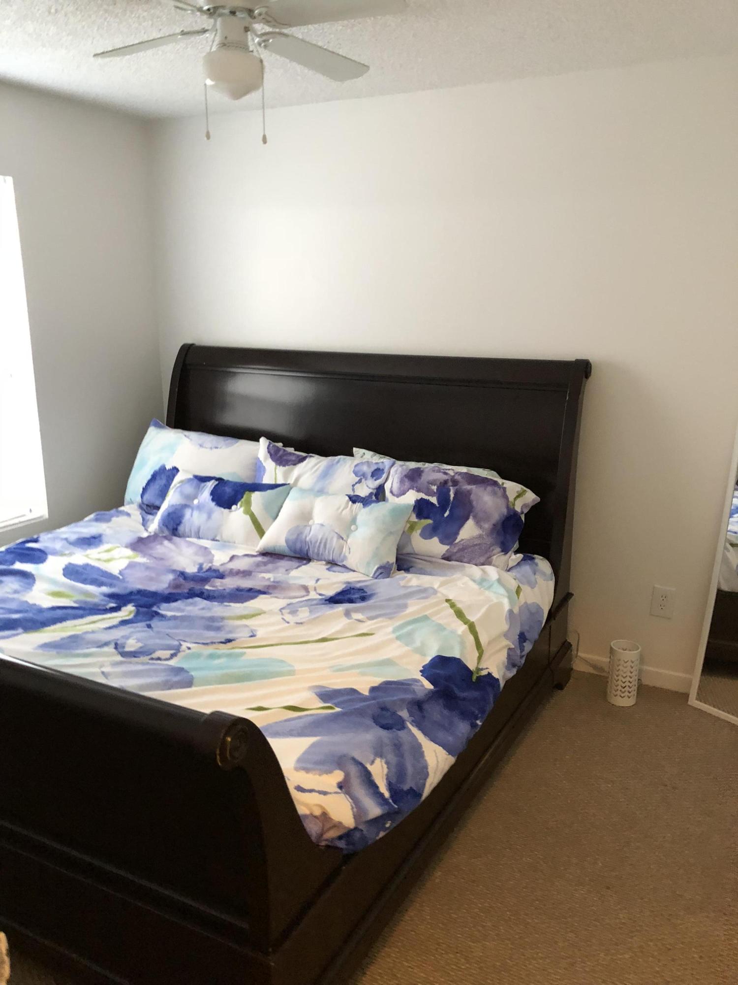 COUNTRY CLUB VILLAS - Residential