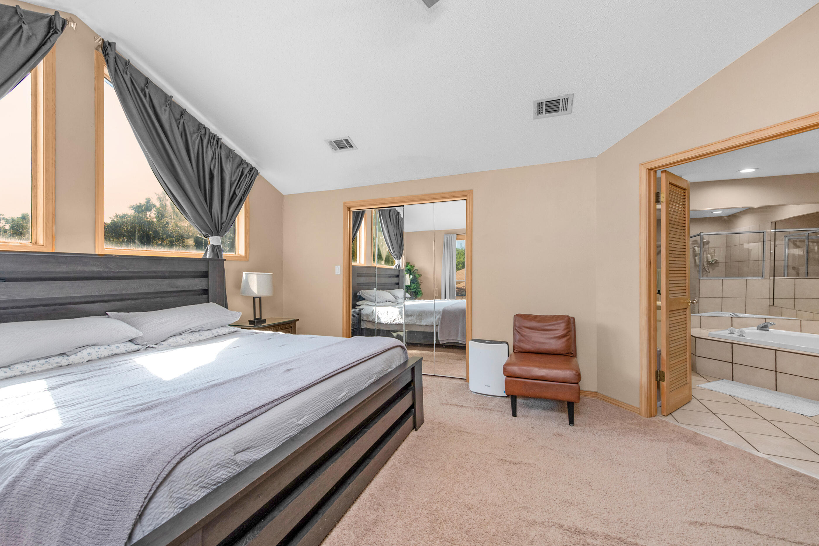 LAS HADAS - Residential Lease