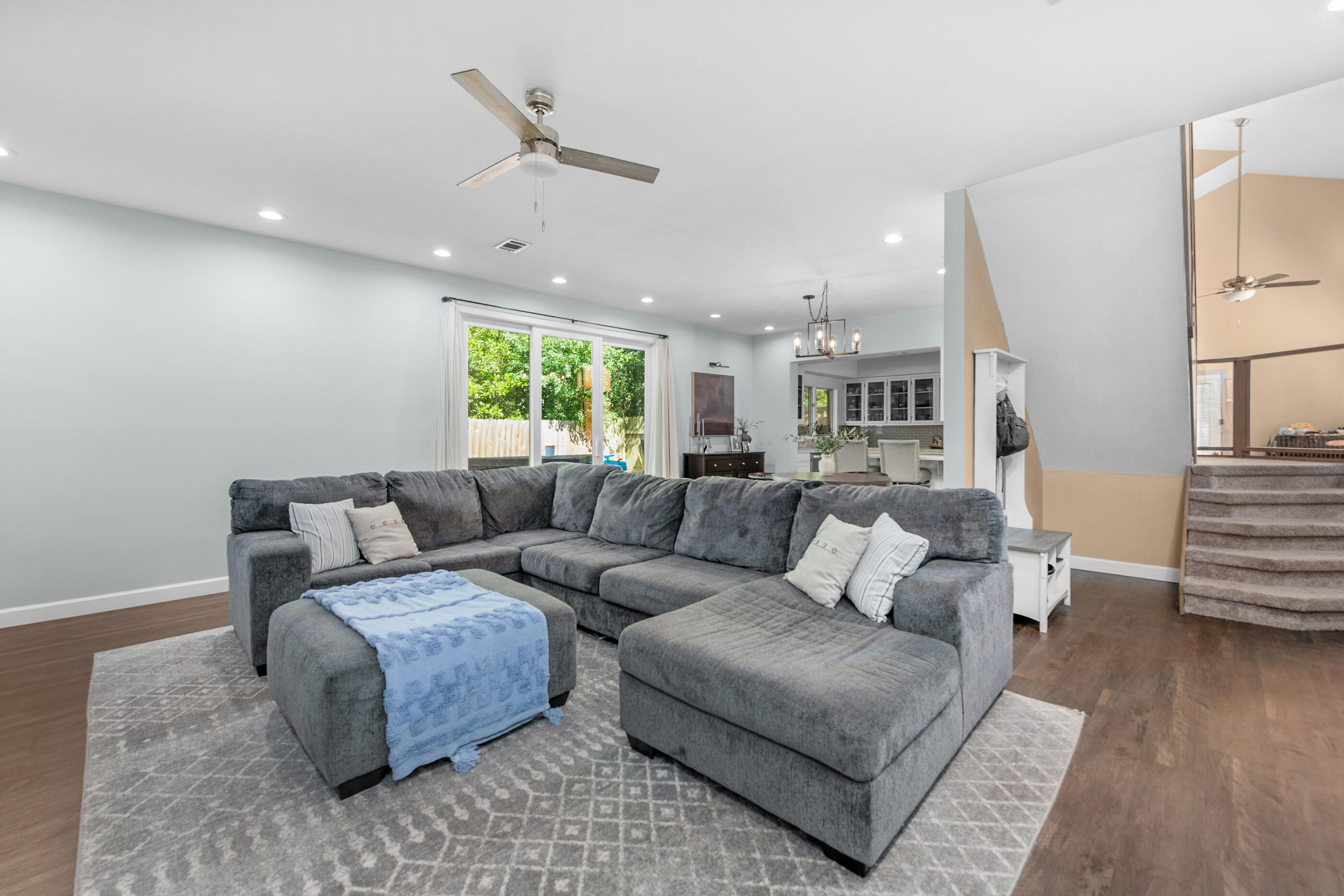 LAS HADAS - Residential Lease