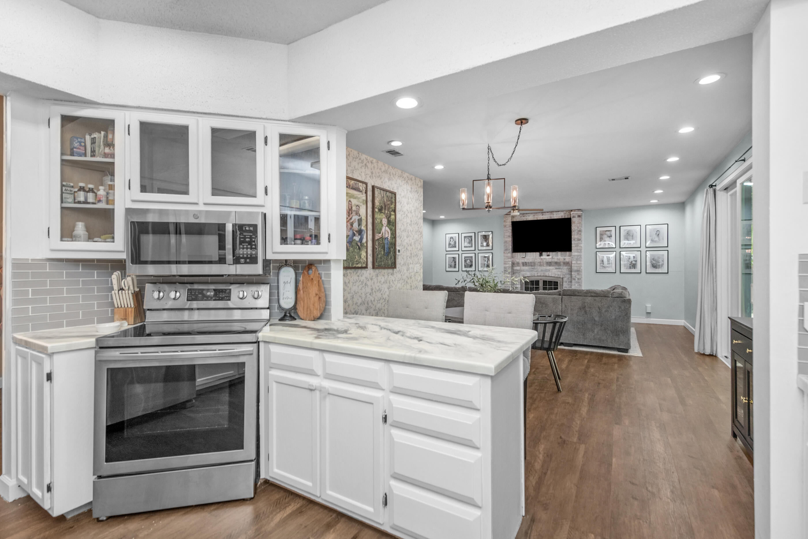 LAS HADAS - Residential Lease