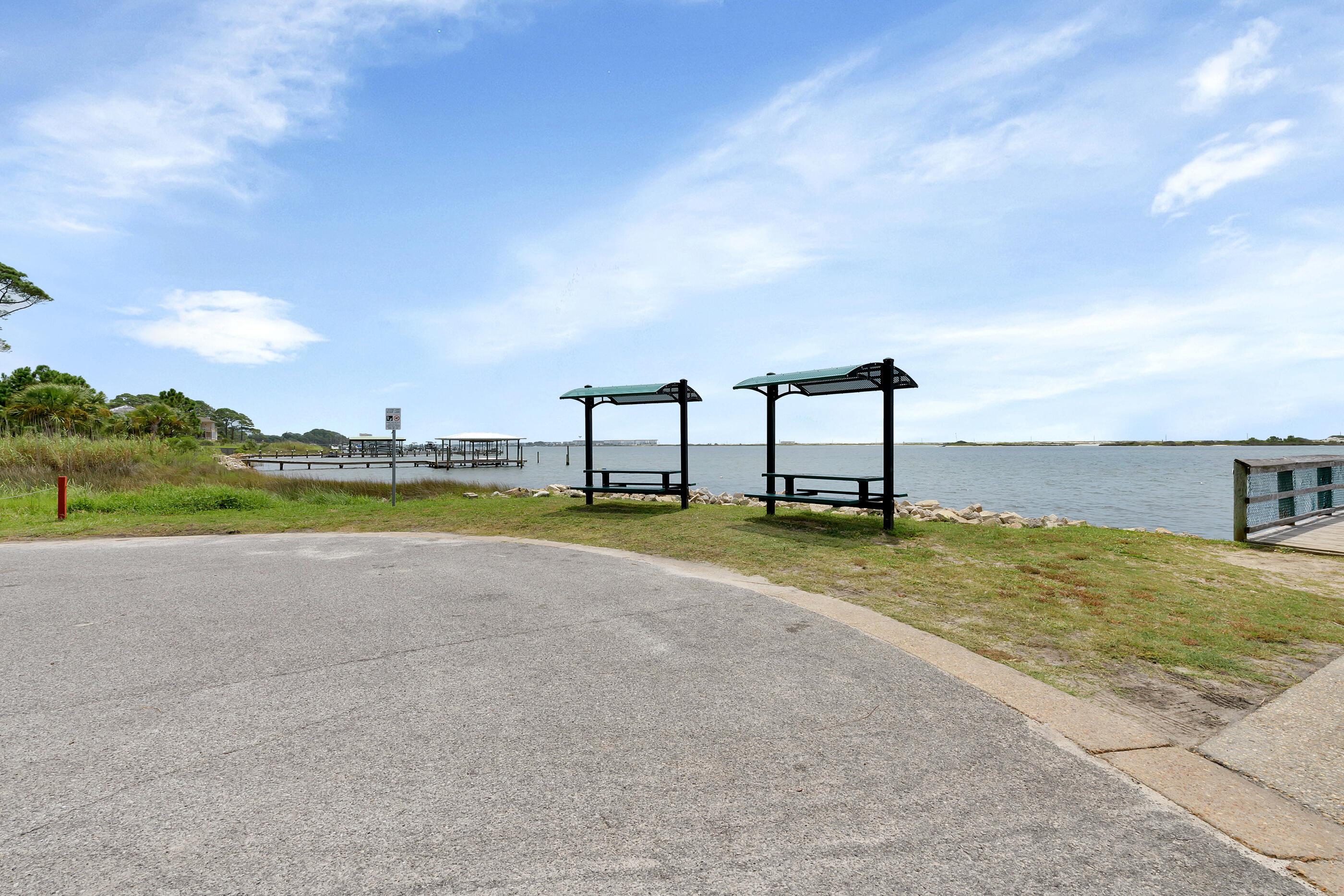 LAS HADAS - Residential Lease