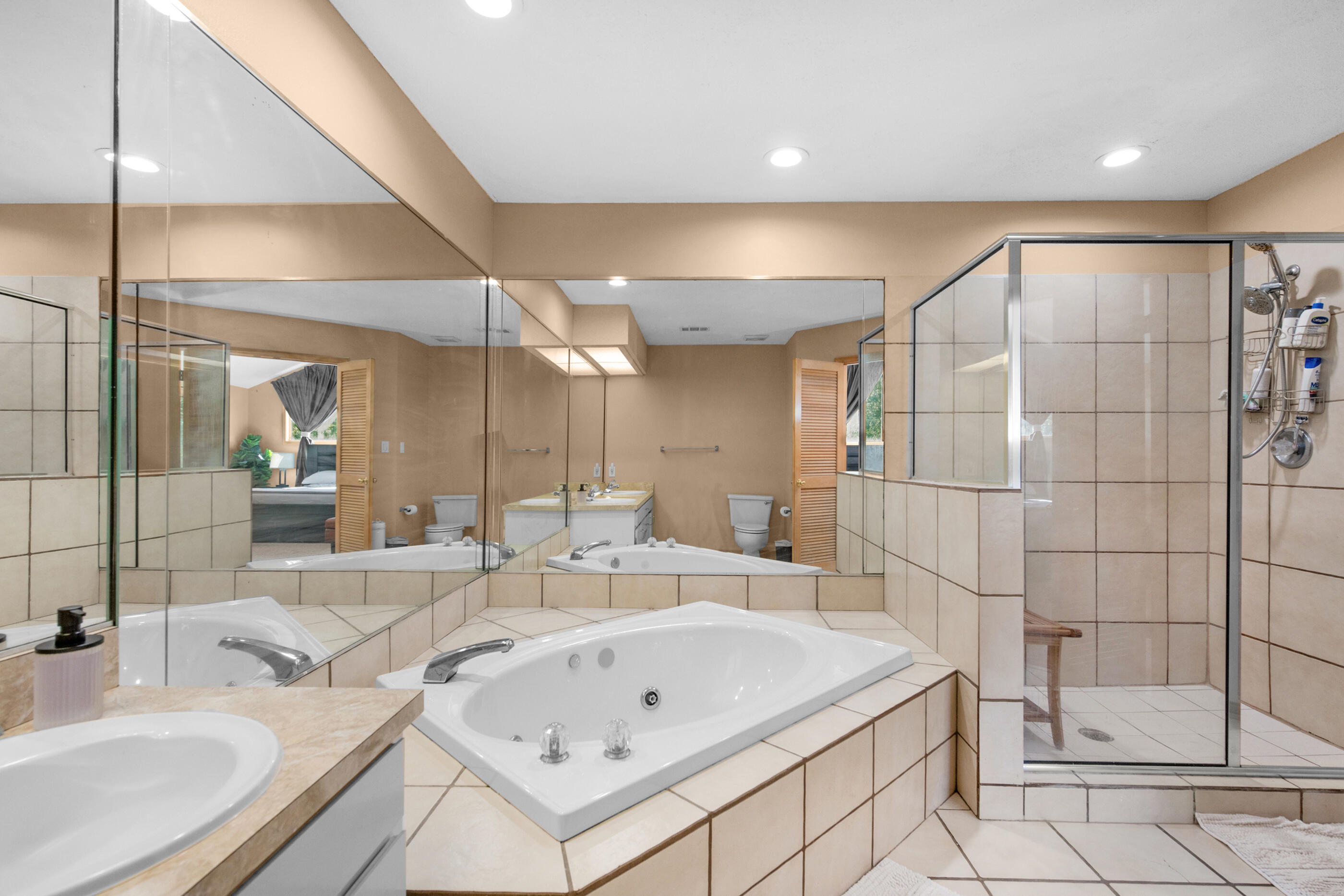 LAS HADAS - Residential Lease