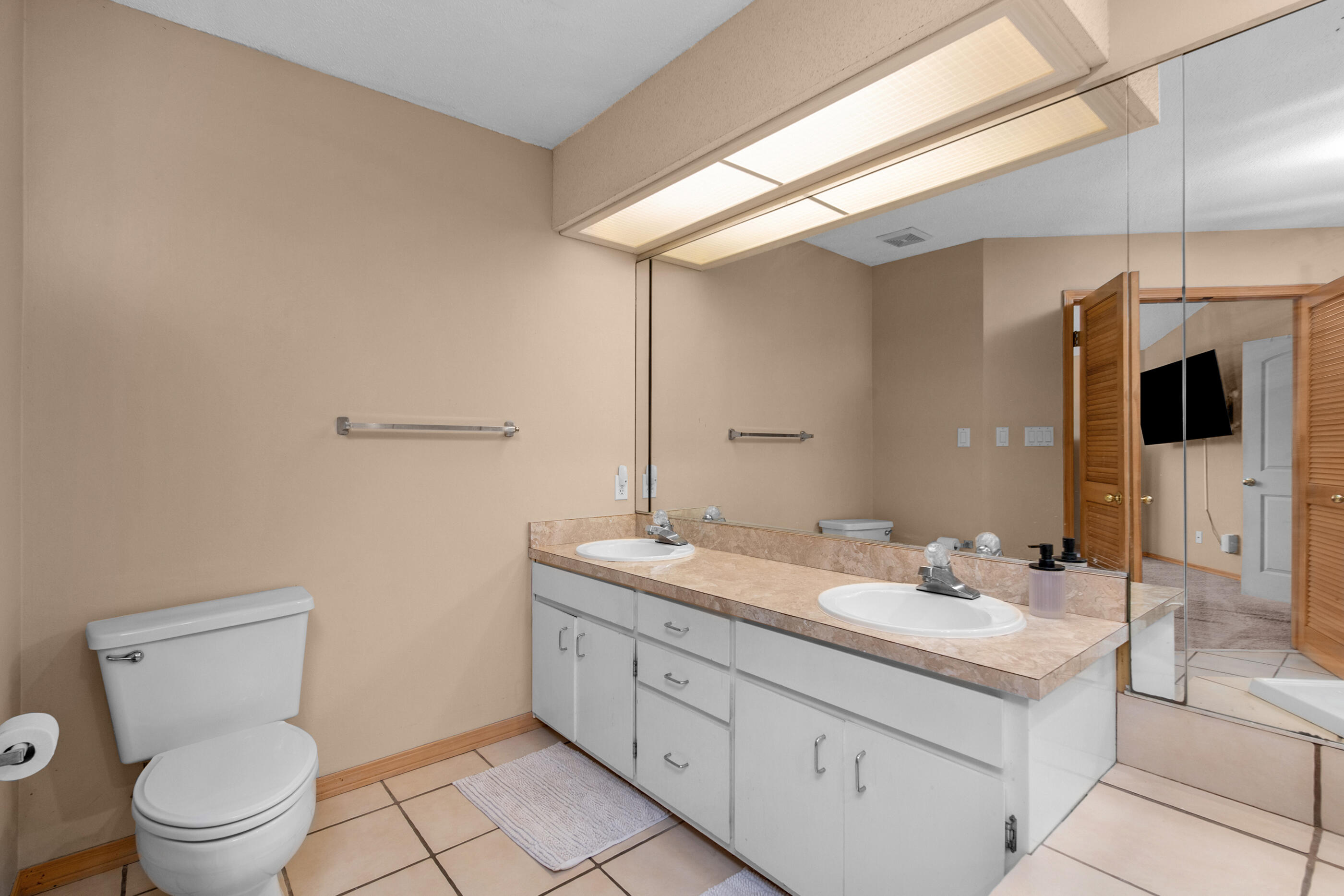 LAS HADAS - Residential Lease