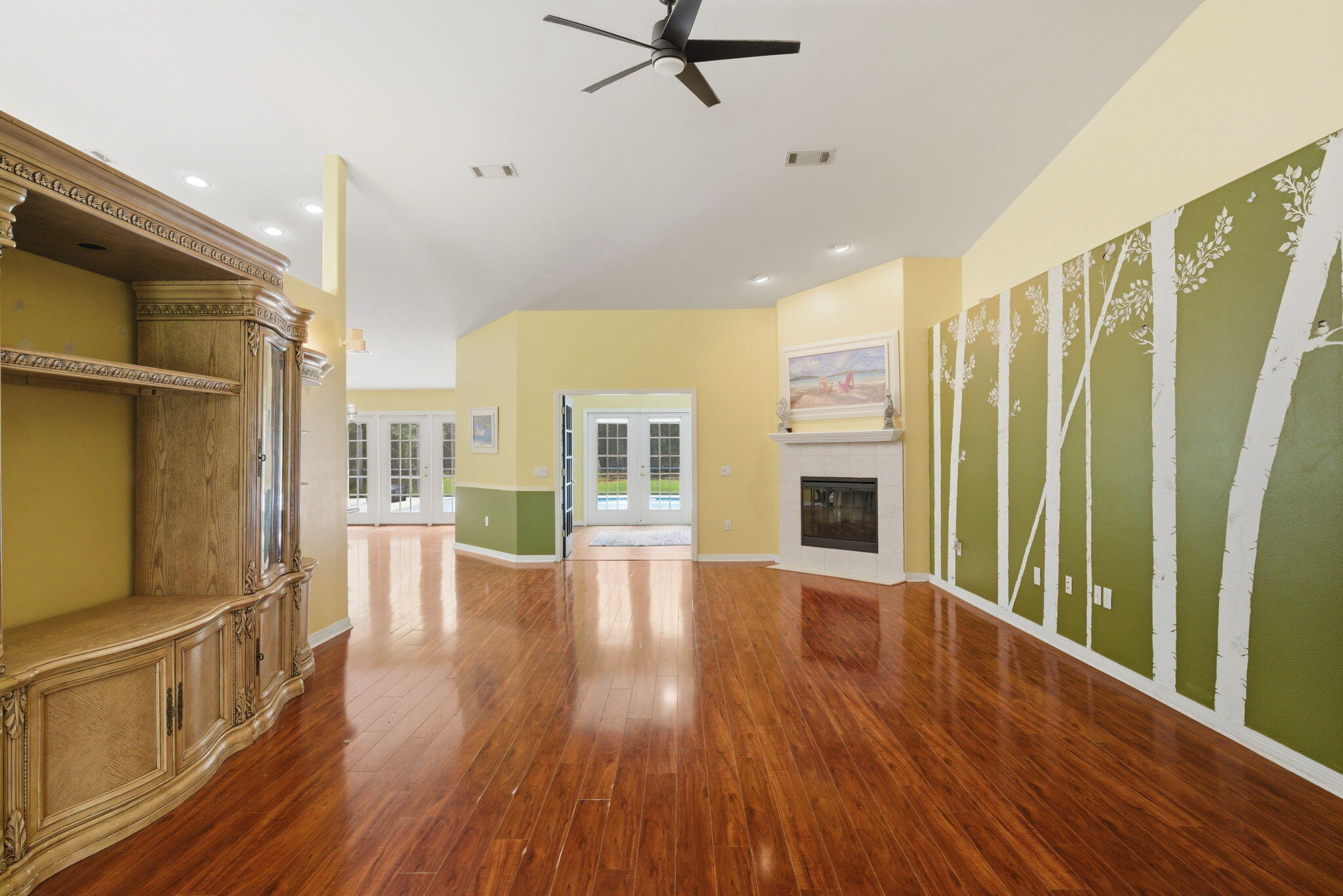 NO RECORDED SUBDIVISION - Residential