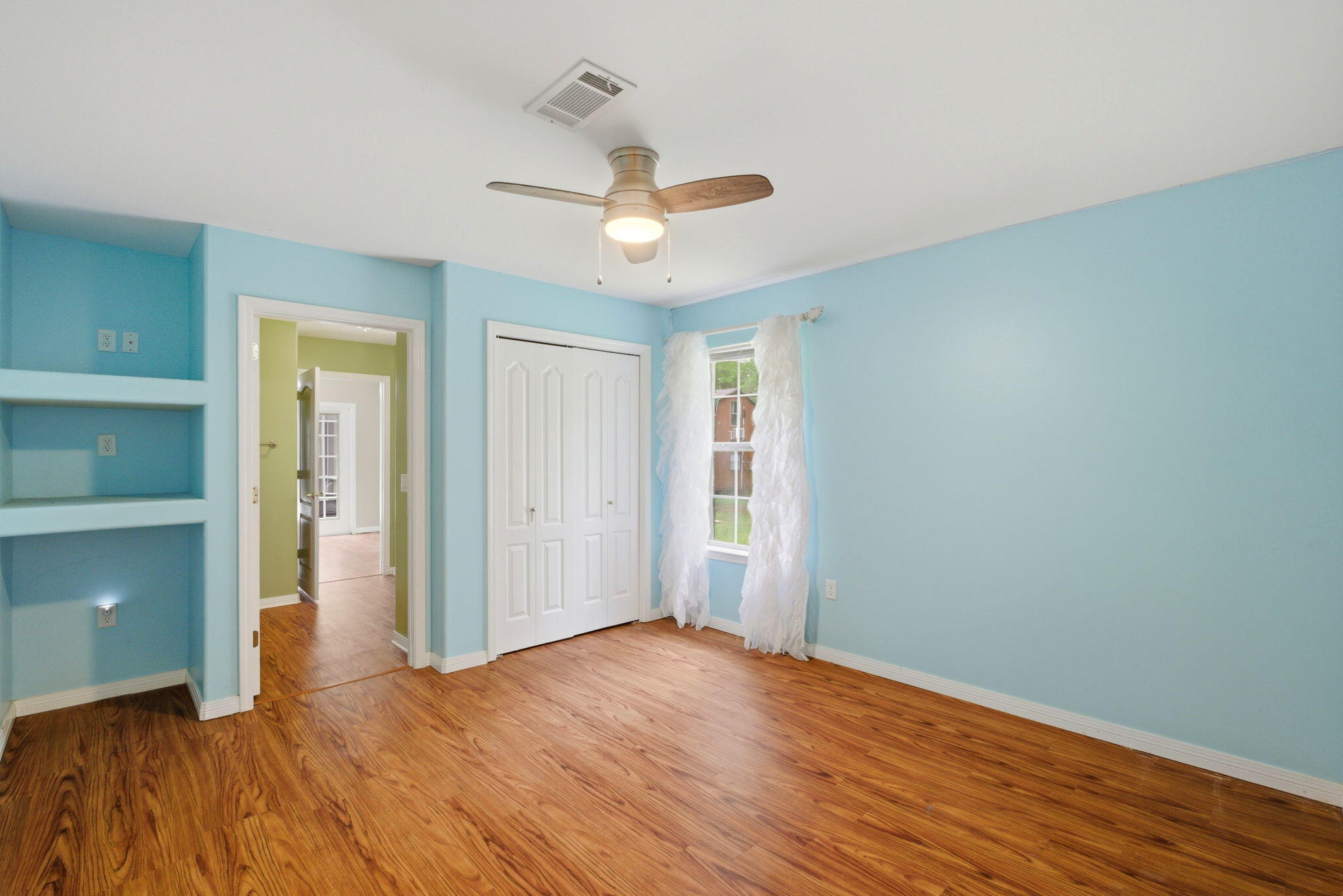 NO RECORDED SUBDIVISION - Residential
