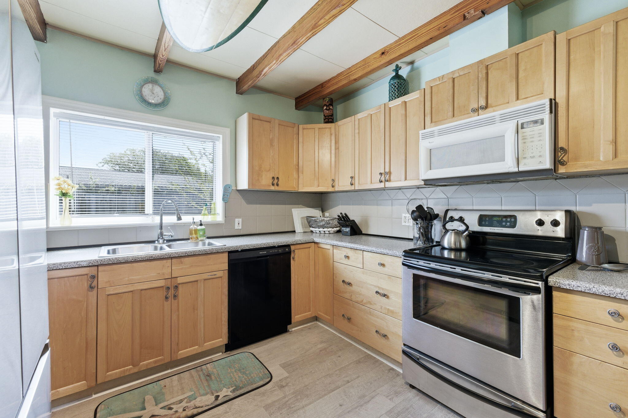 FRANGISTA BEACH 1ST ADDN - Residential