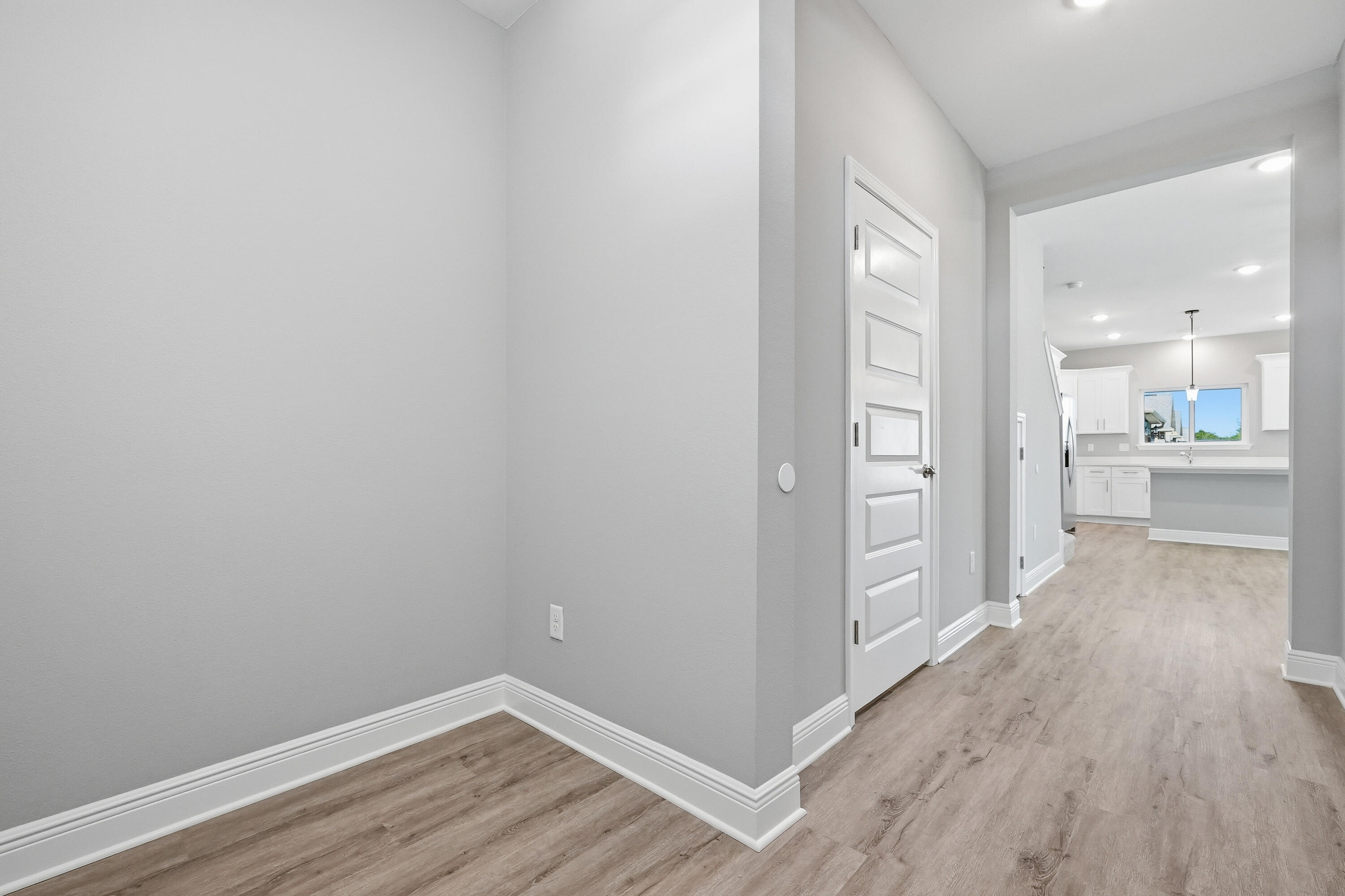 Vicki Leigh T/H - Residential