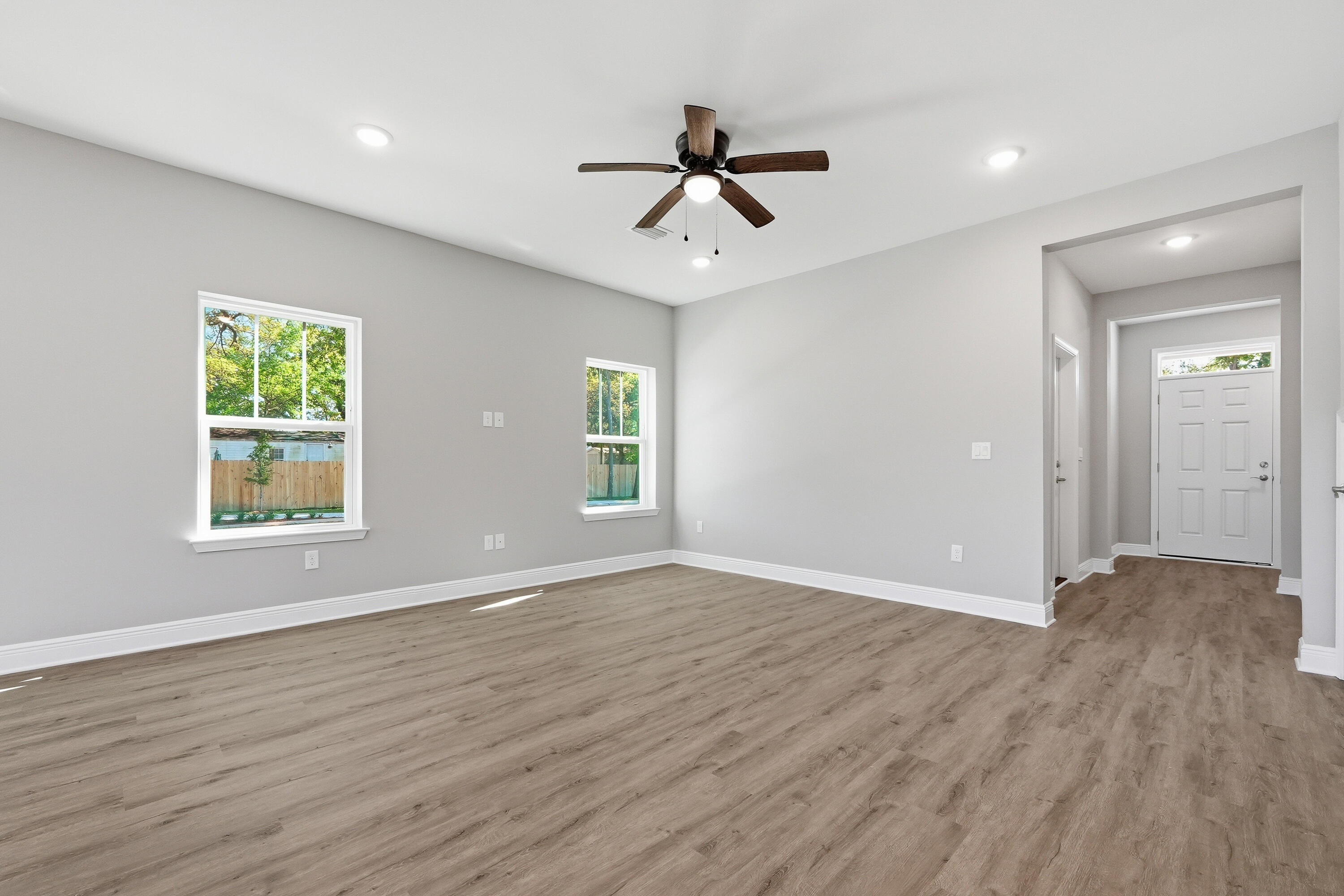 Vicki Leigh T/H - Residential