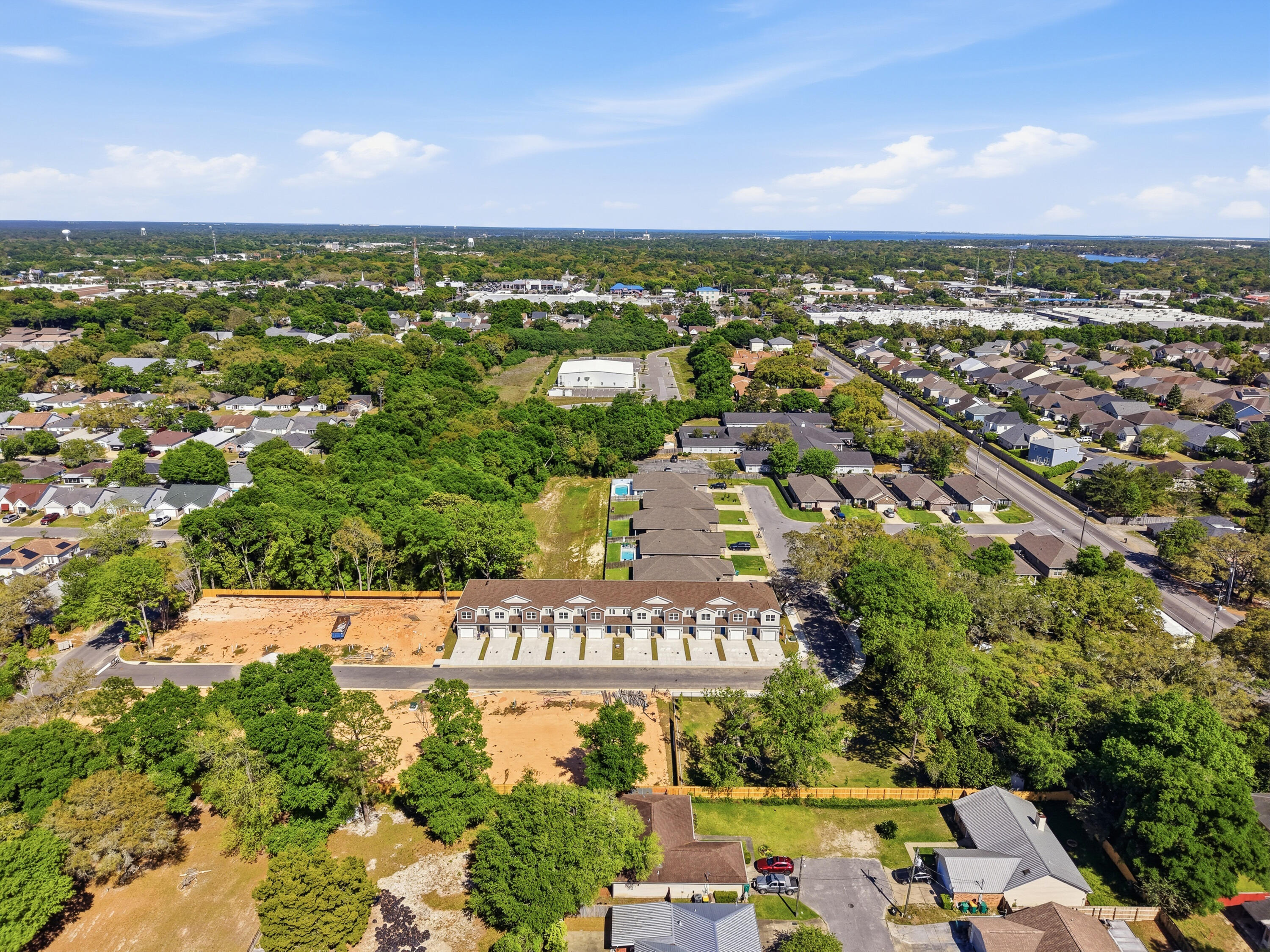 Vicki Leigh T/H - Residential