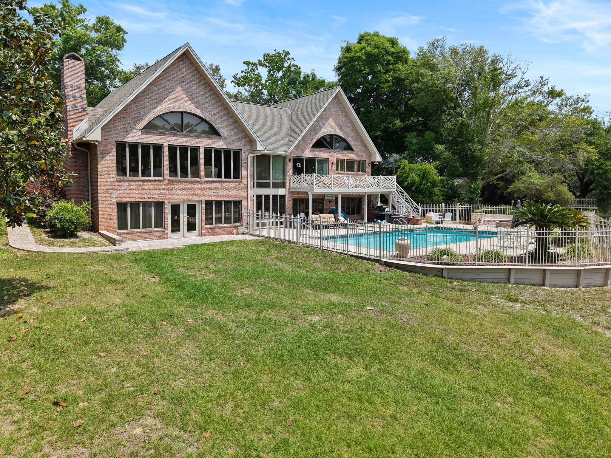 Rocky Bayou Cc Est 3 - Residential