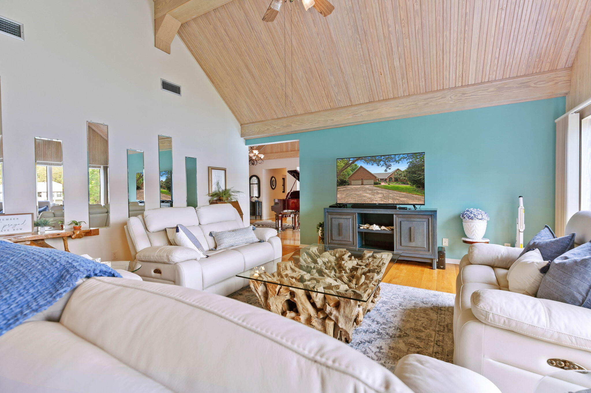 Rocky Bayou Cc Est 3 - Residential