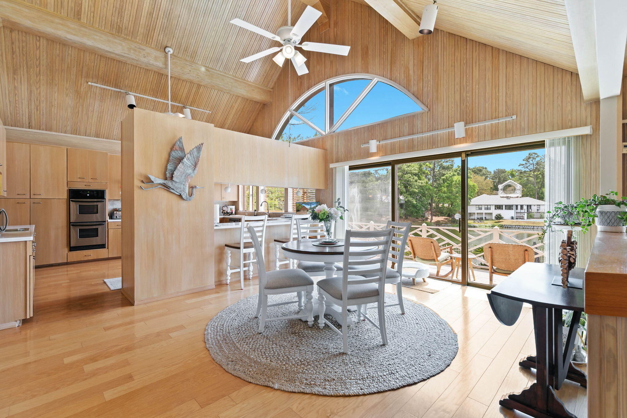 Rocky Bayou Cc Est 3 - Residential