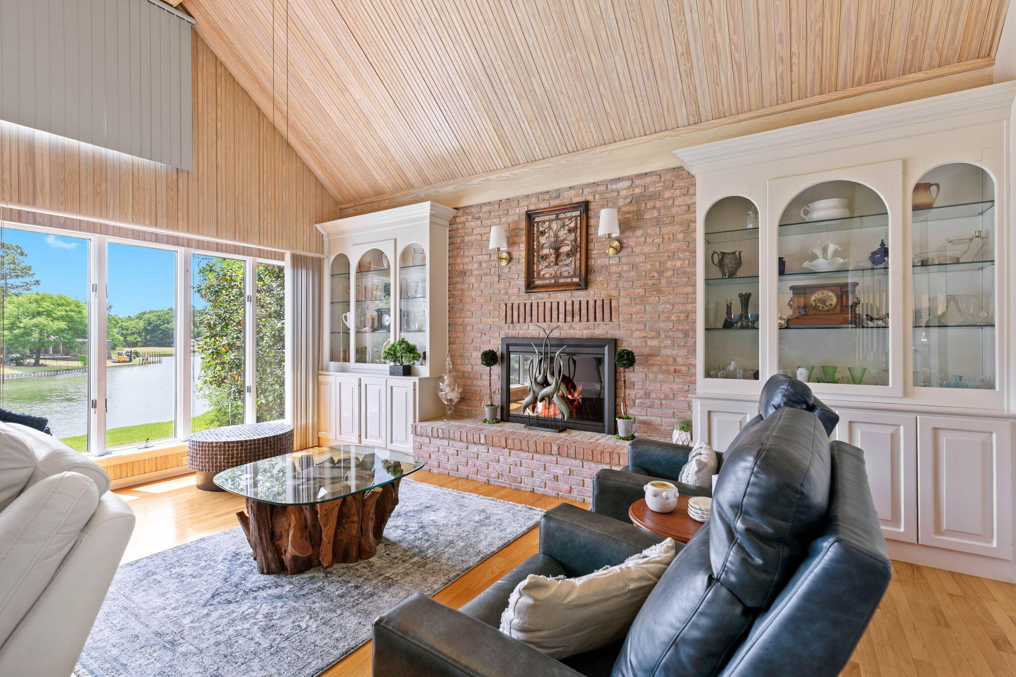 Rocky Bayou Cc Est 3 - Residential