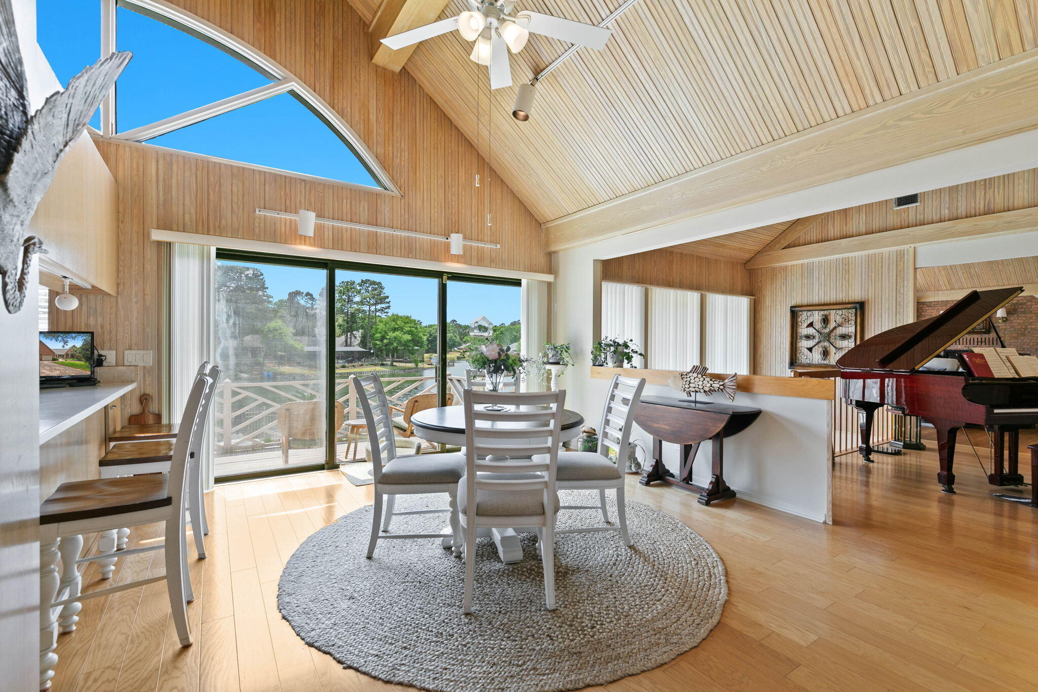 Rocky Bayou Cc Est 3 - Residential